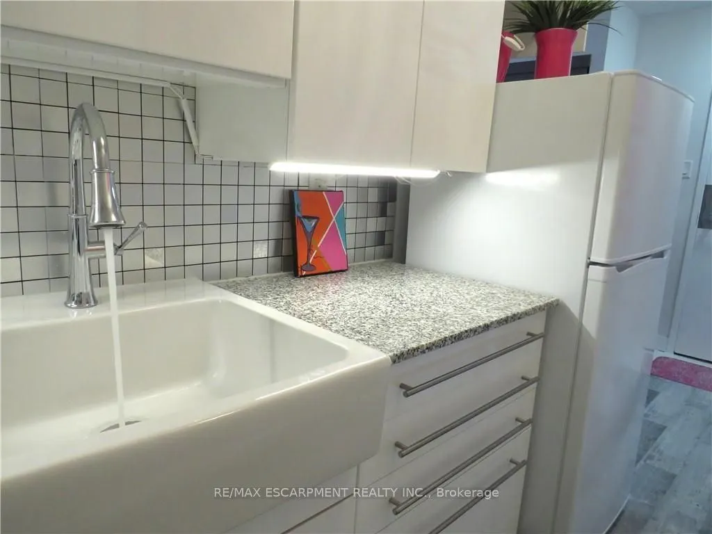 30 Summit Avenue, #307