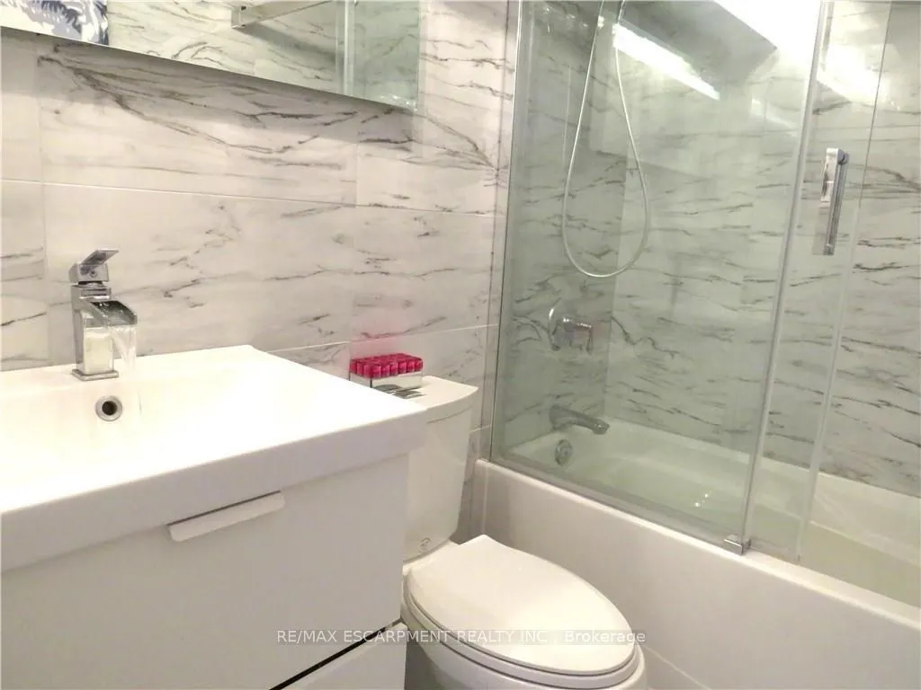 30 Summit Avenue, #307