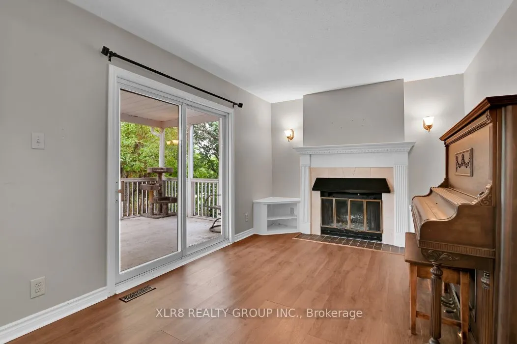 12 John Sidney Crescent