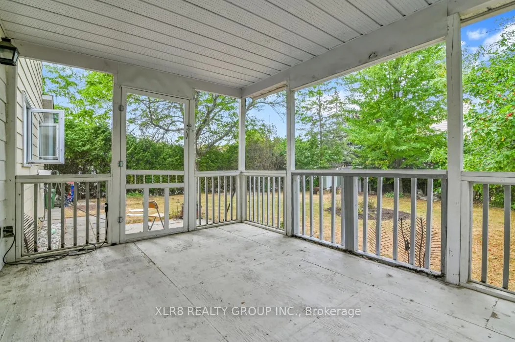 12 John Sidney Crescent
