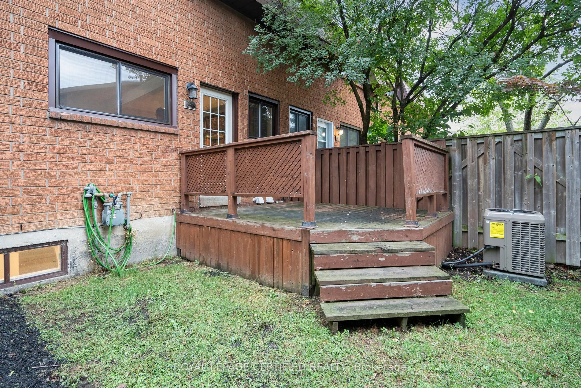 444 Stone Church Road W, #L1
