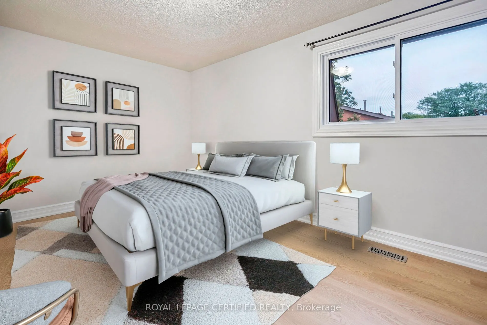 444 Stone Church Road W, #L1