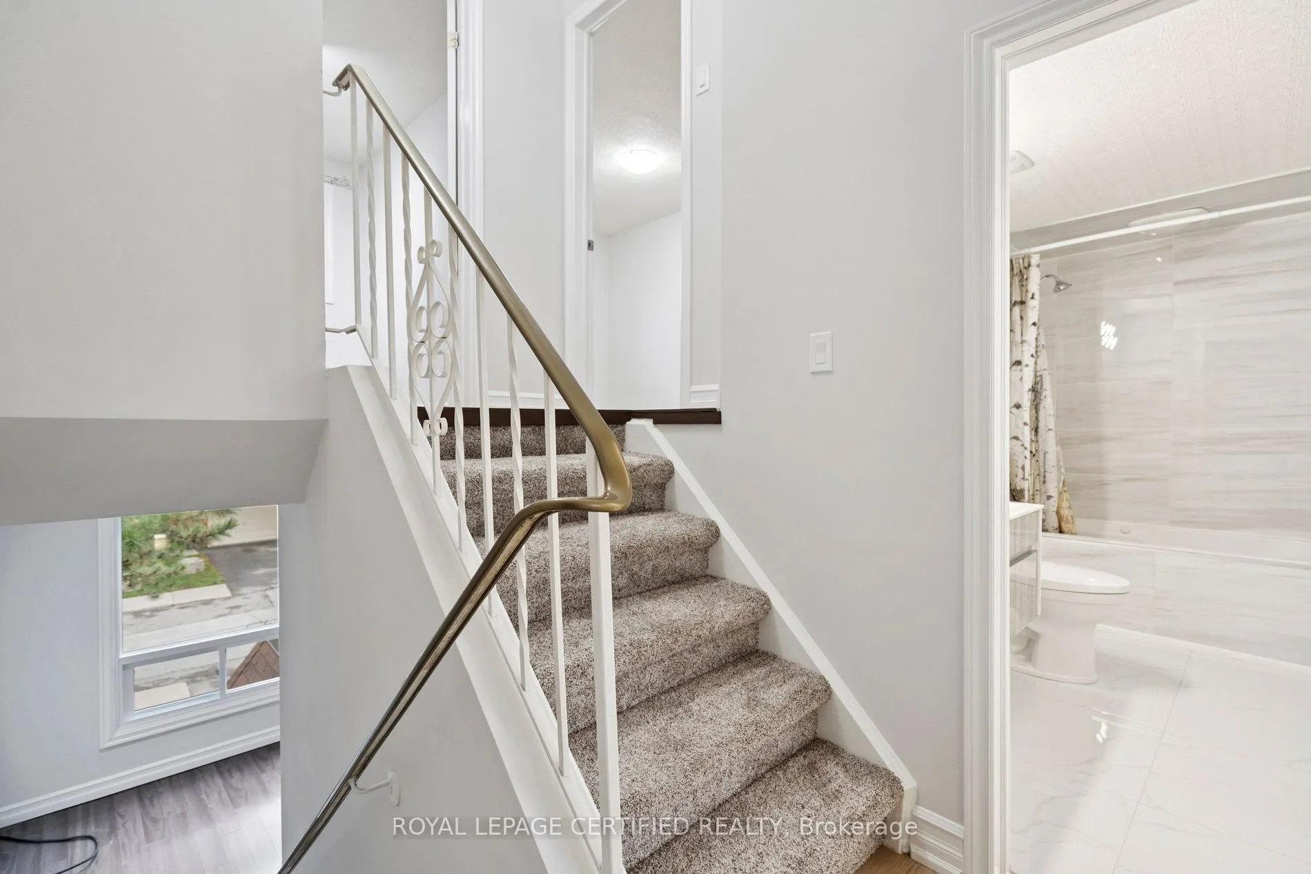 444 Stone Church Road W, #L1