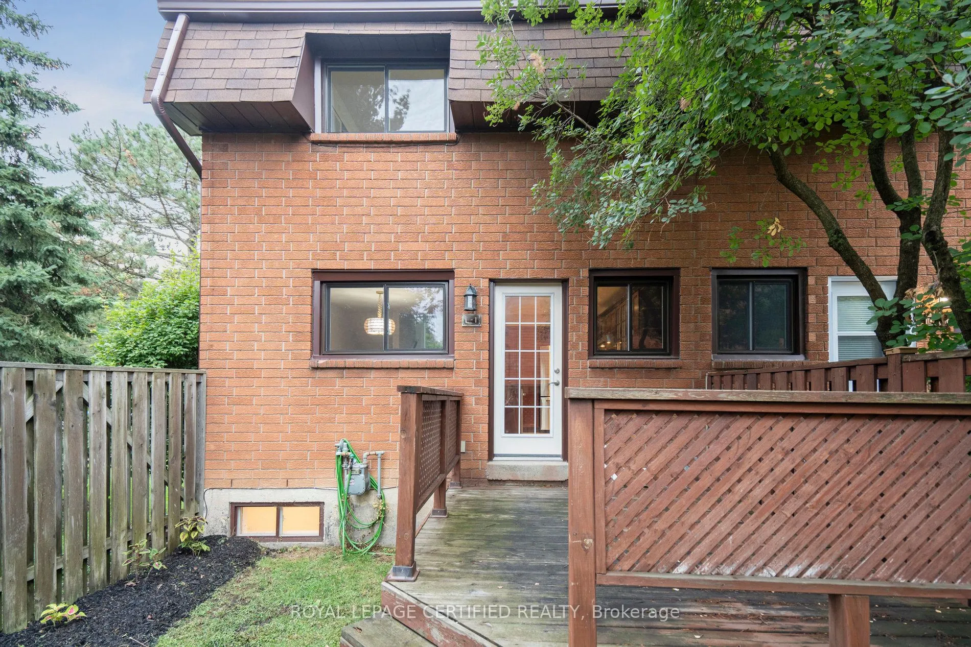 444 Stone Church Road W, #L1