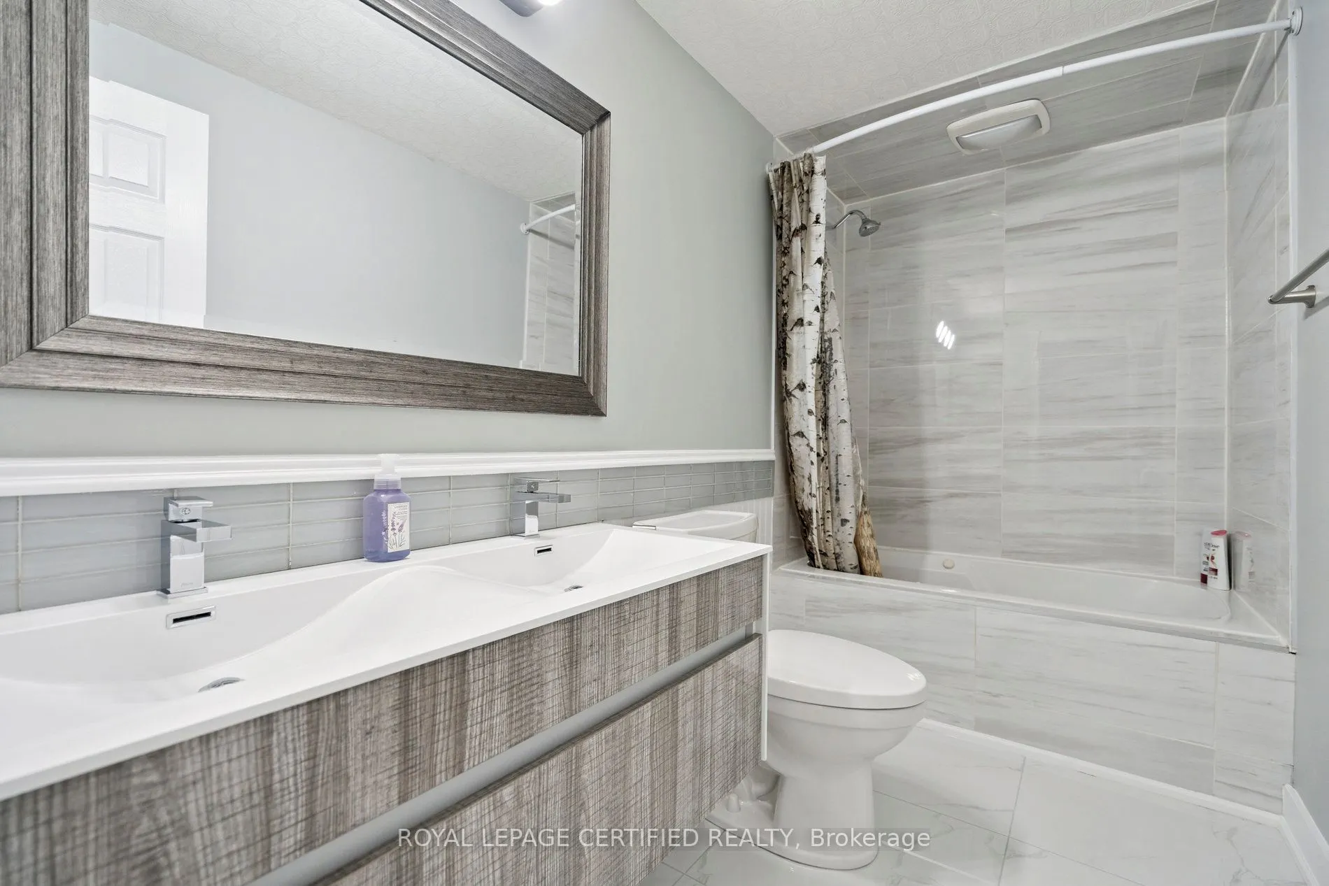 444 Stone Church Road W, #L1