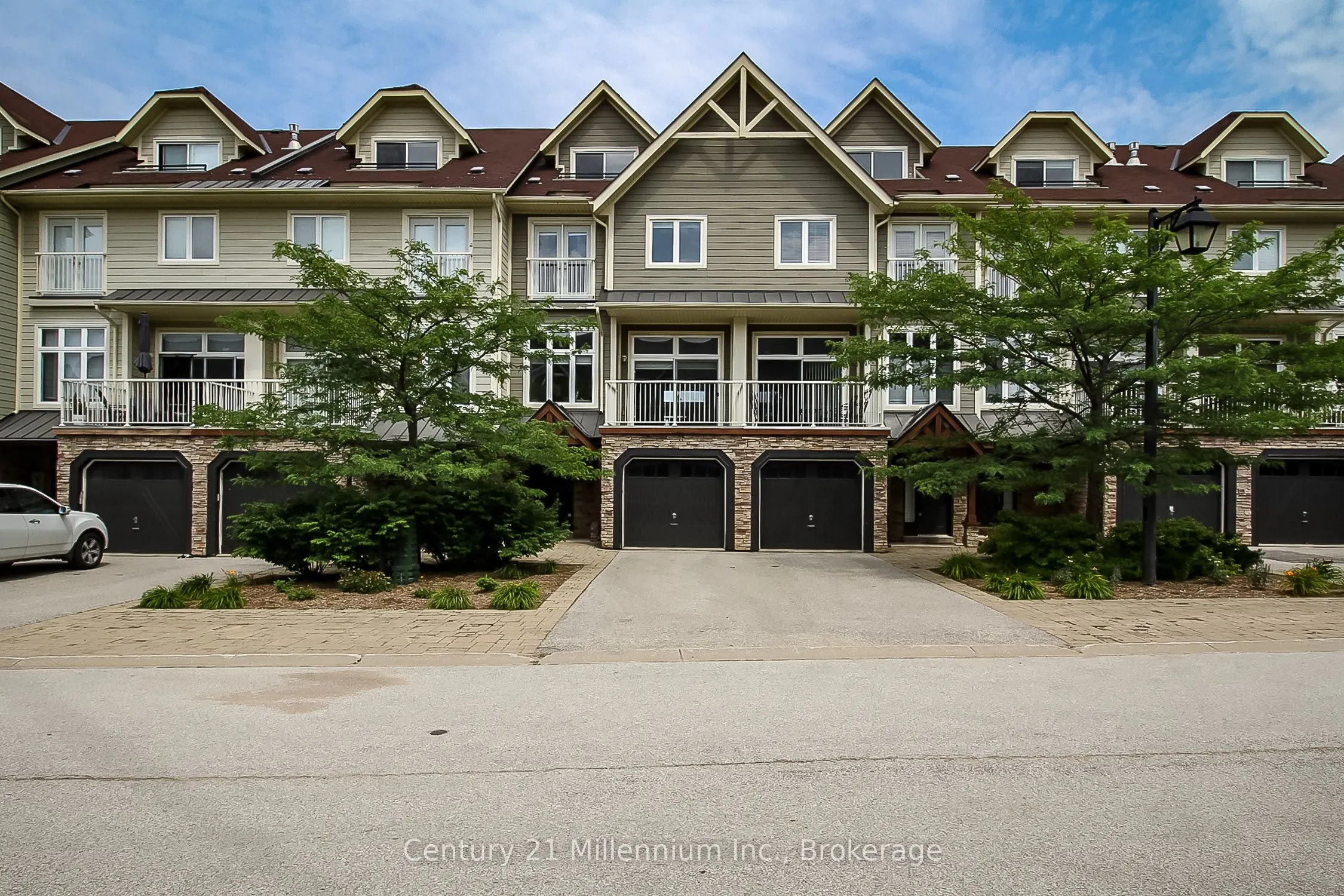 104 Farm Gate Road, #7