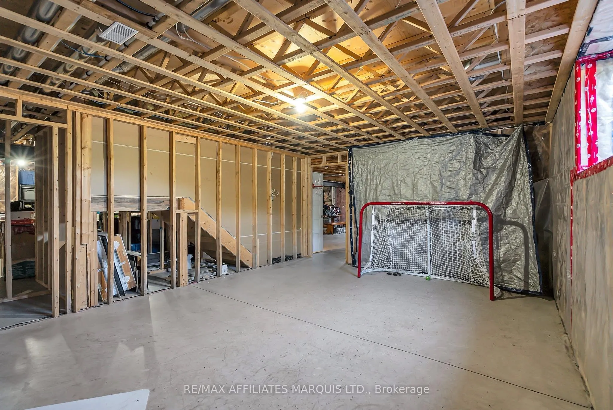 20531 Old Montreal Road