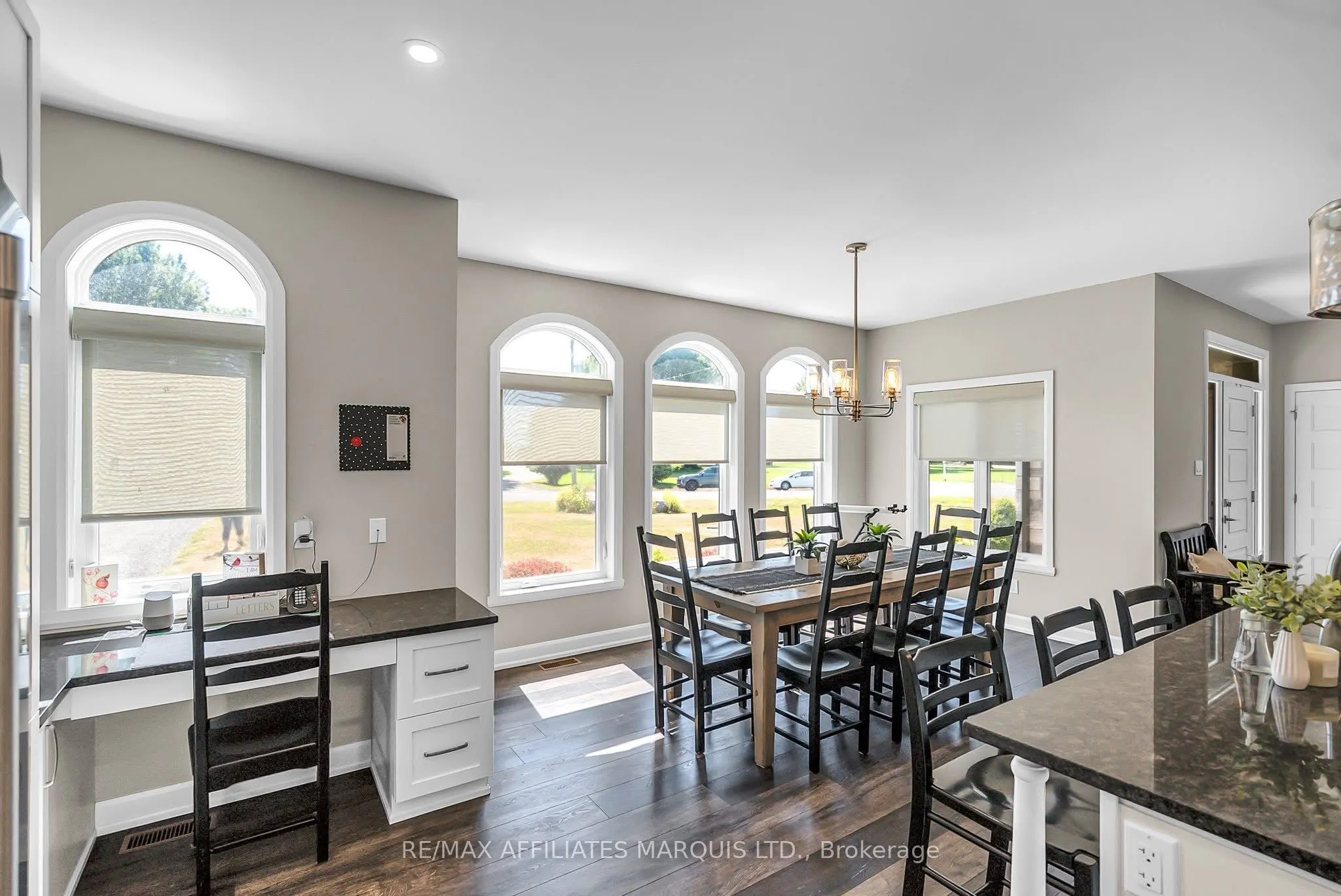 20531 Old Montreal Road