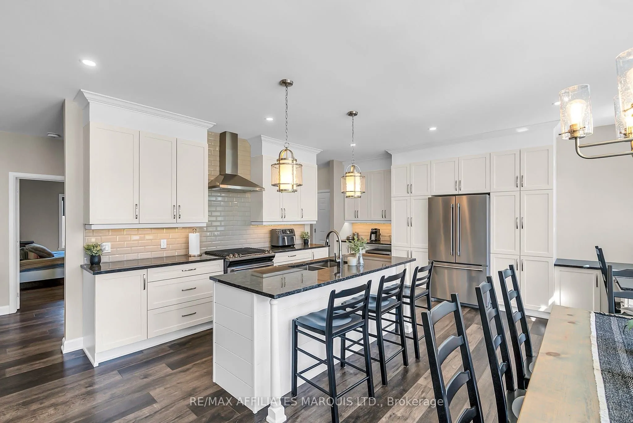 20531 Old Montreal Road
