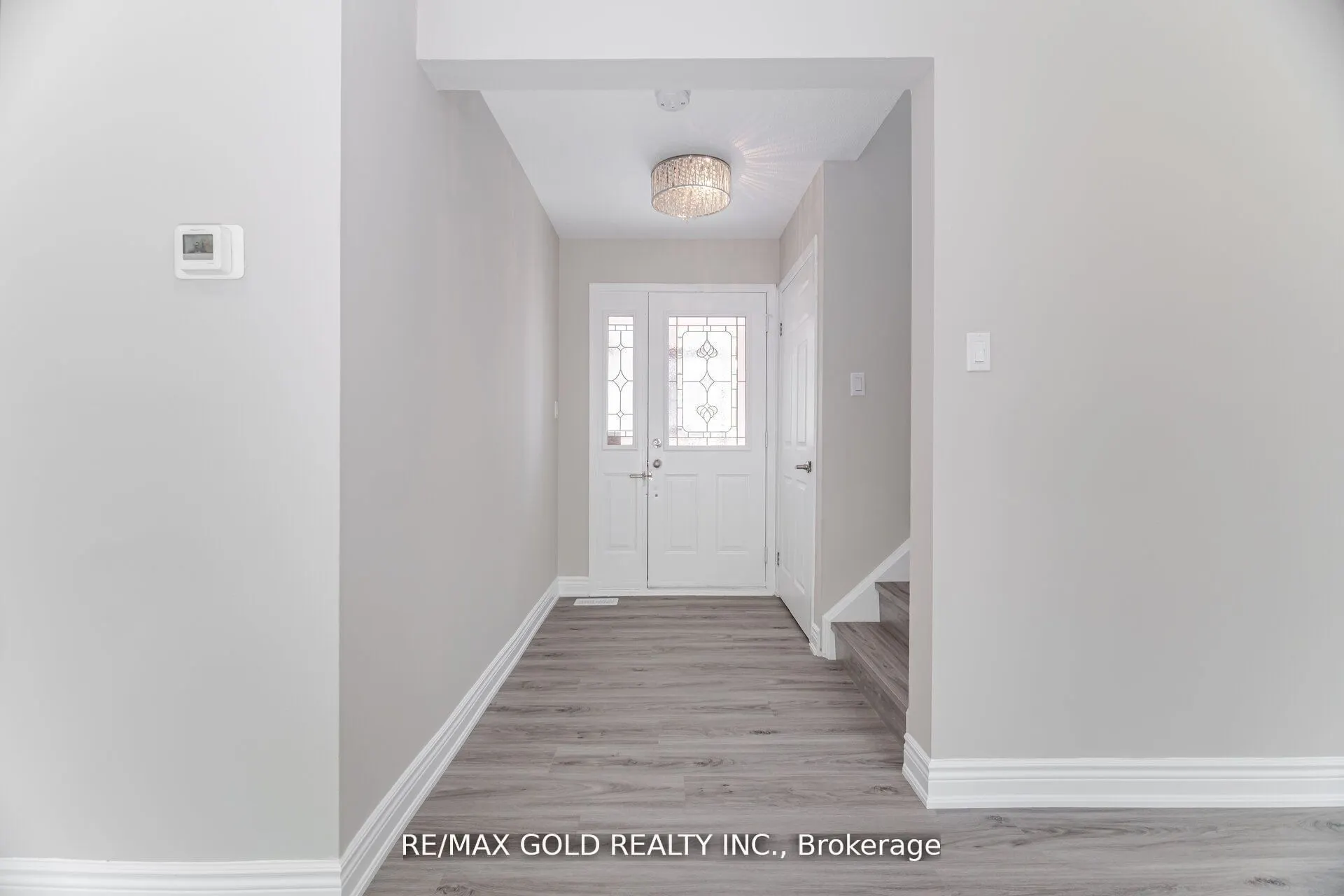 212 Cedarwoods Crescent