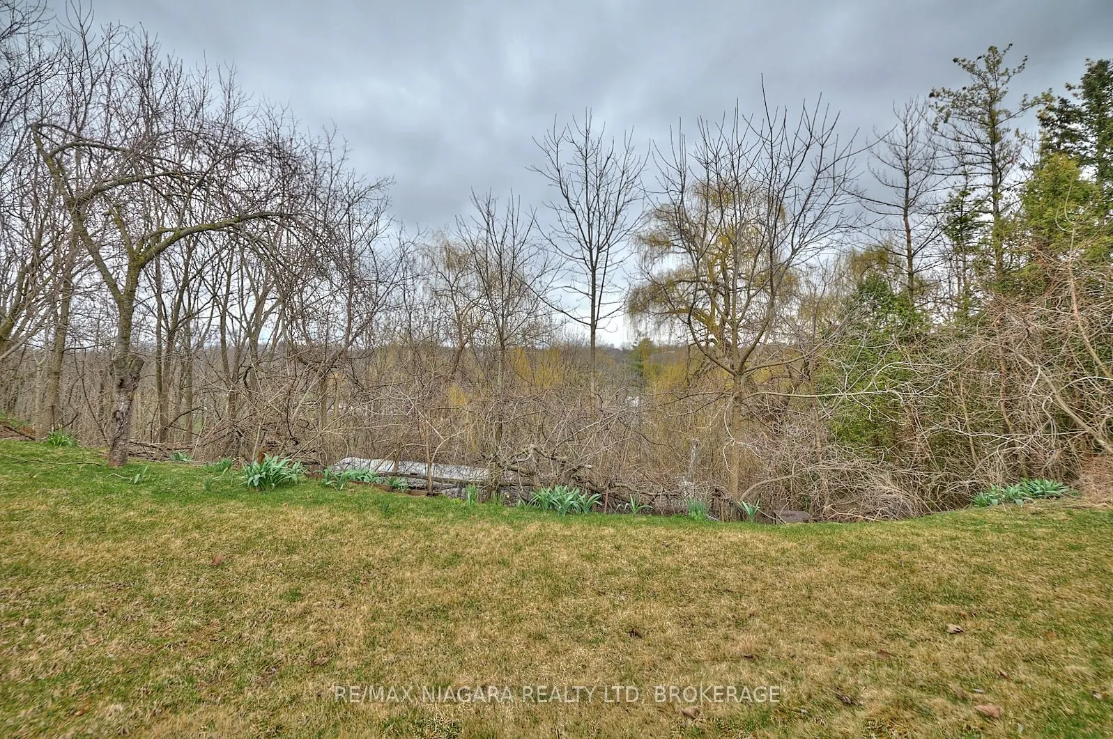 3873 Glenview Drive