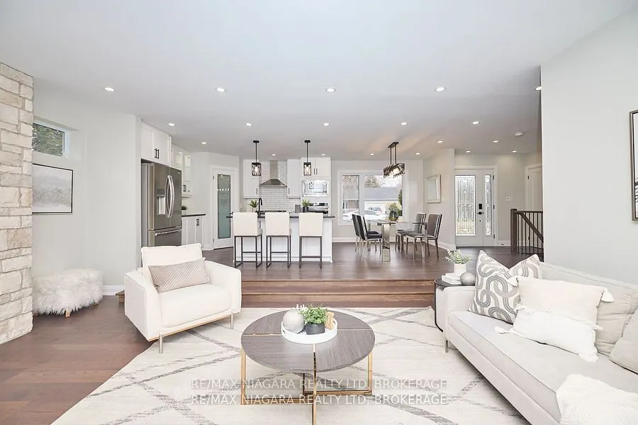 3873 Glenview Drive