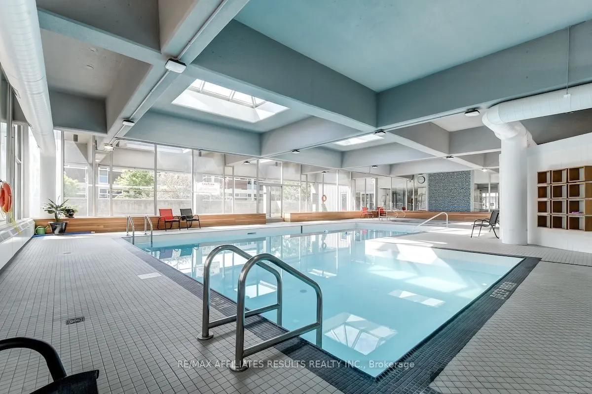 500 Laurier Avenue W, #1103