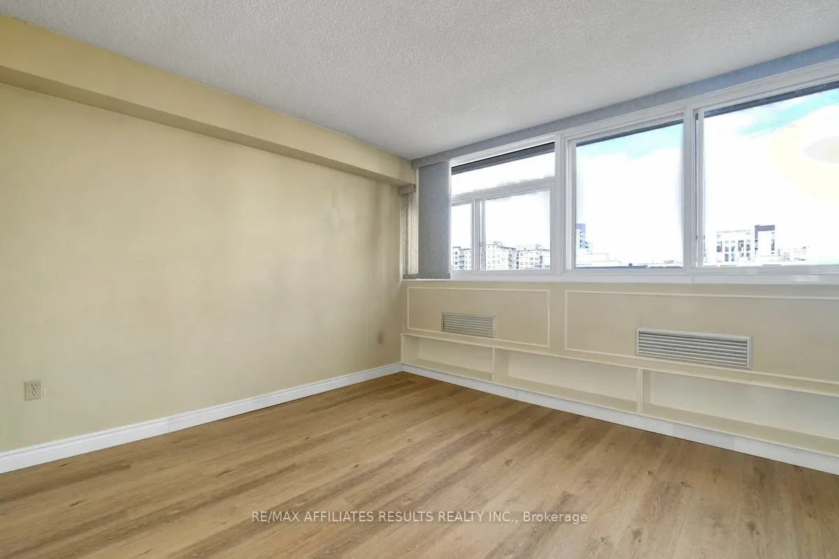 500 Laurier Avenue W, #1103