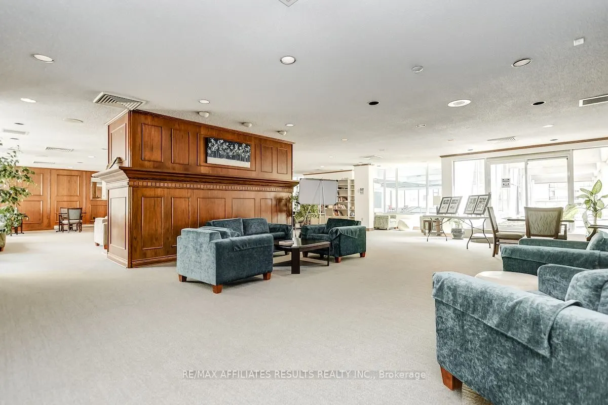 500 Laurier Avenue W, #1103