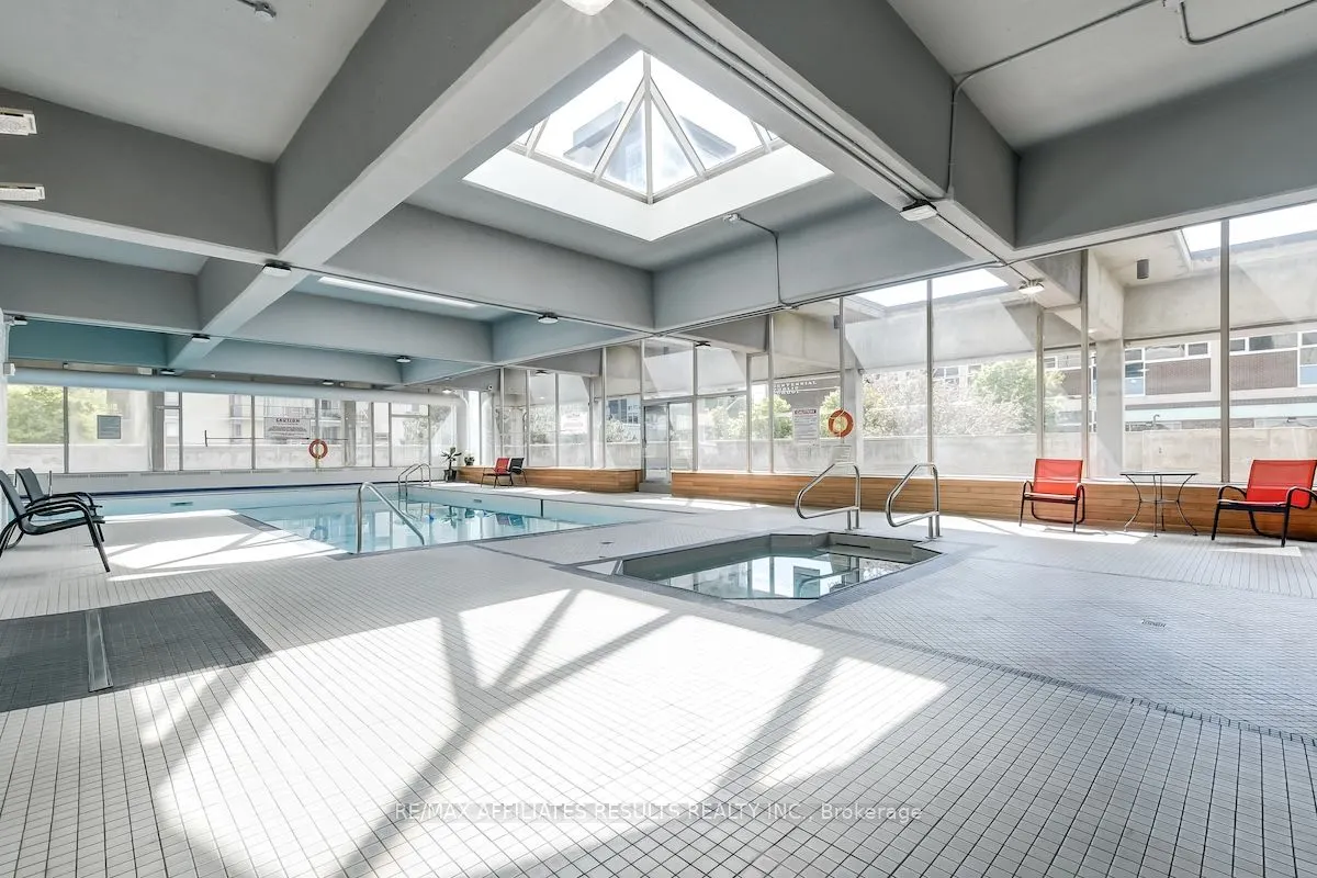500 Laurier Avenue W, #1103