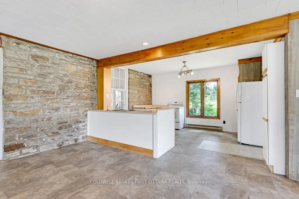 2565 Christie Lake Road