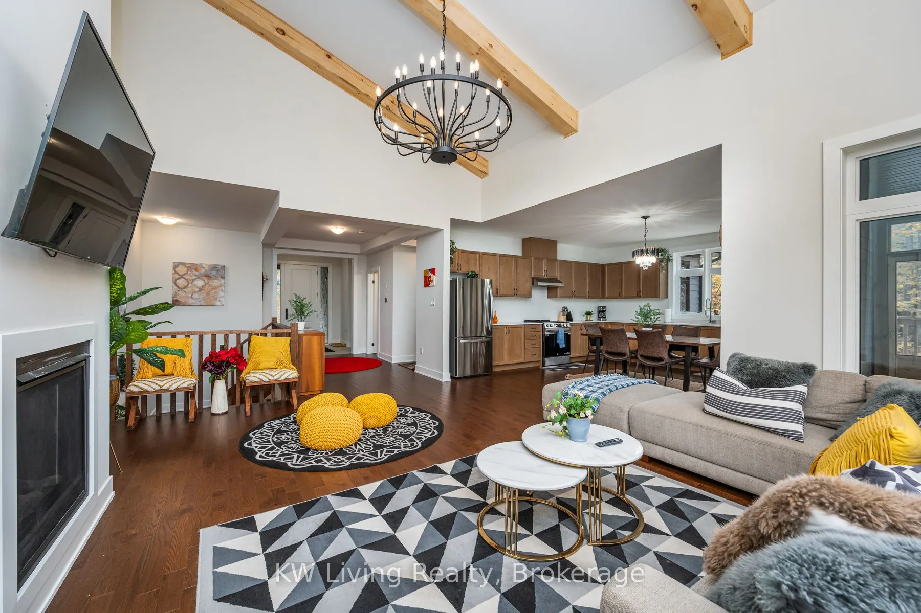 1018 Kingsridge Court