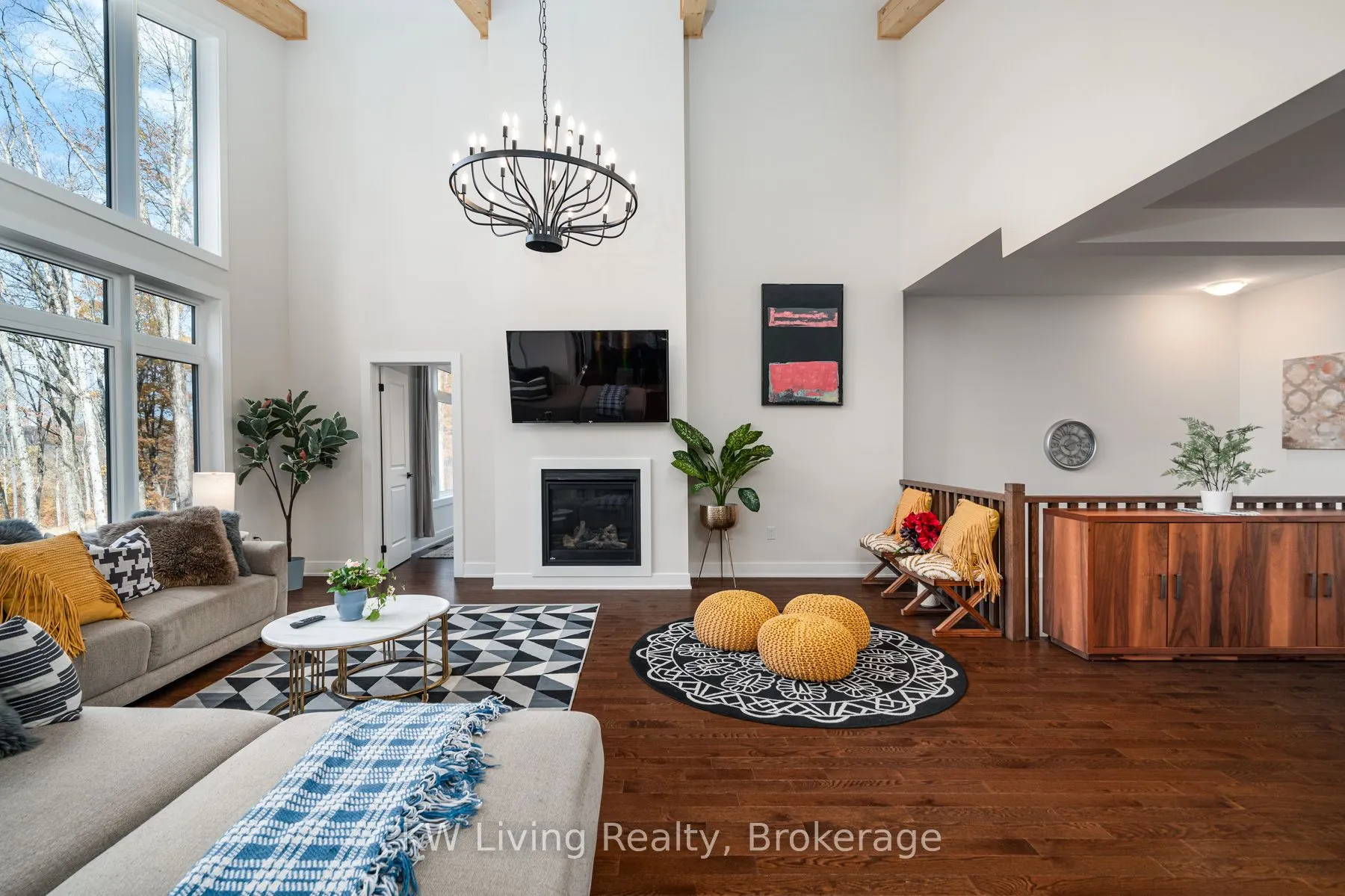 1018 Kingsridge Court