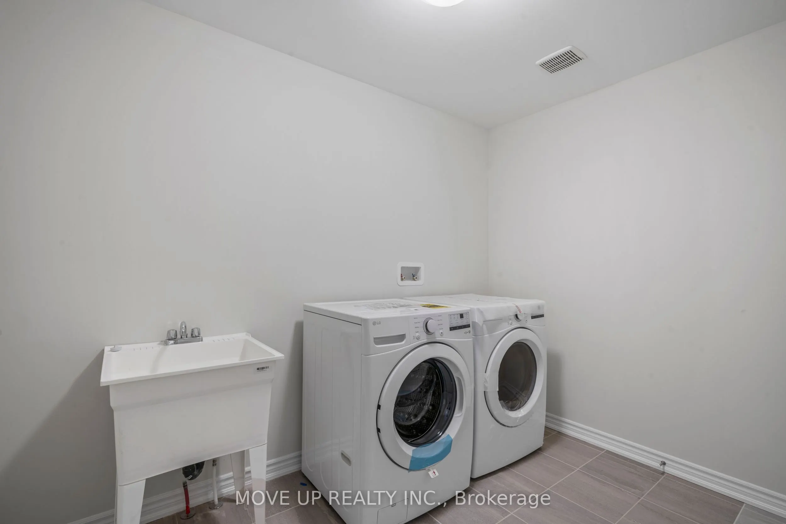 335 Beechwood Forest Lane
