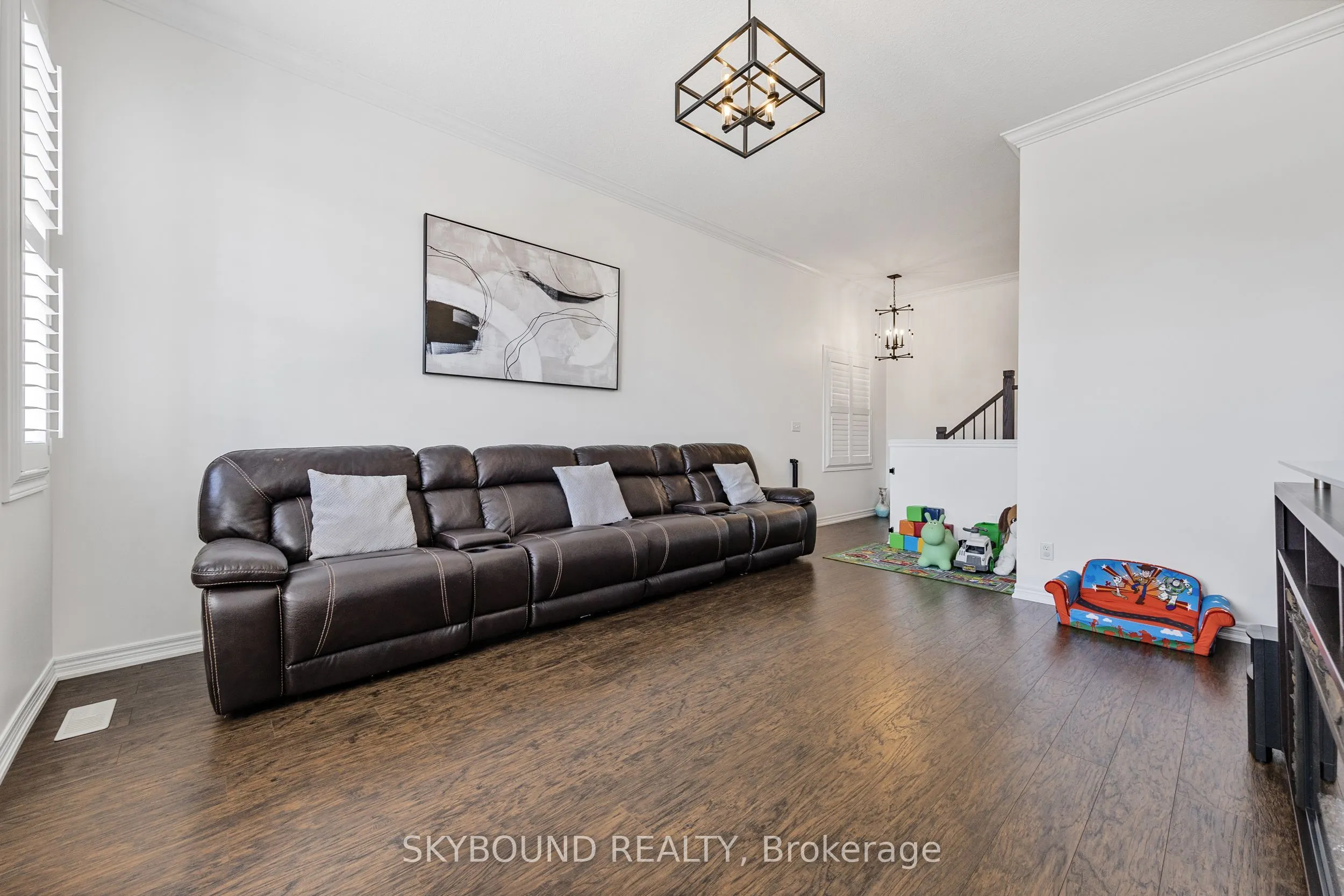 121 Green Gate Boulevard