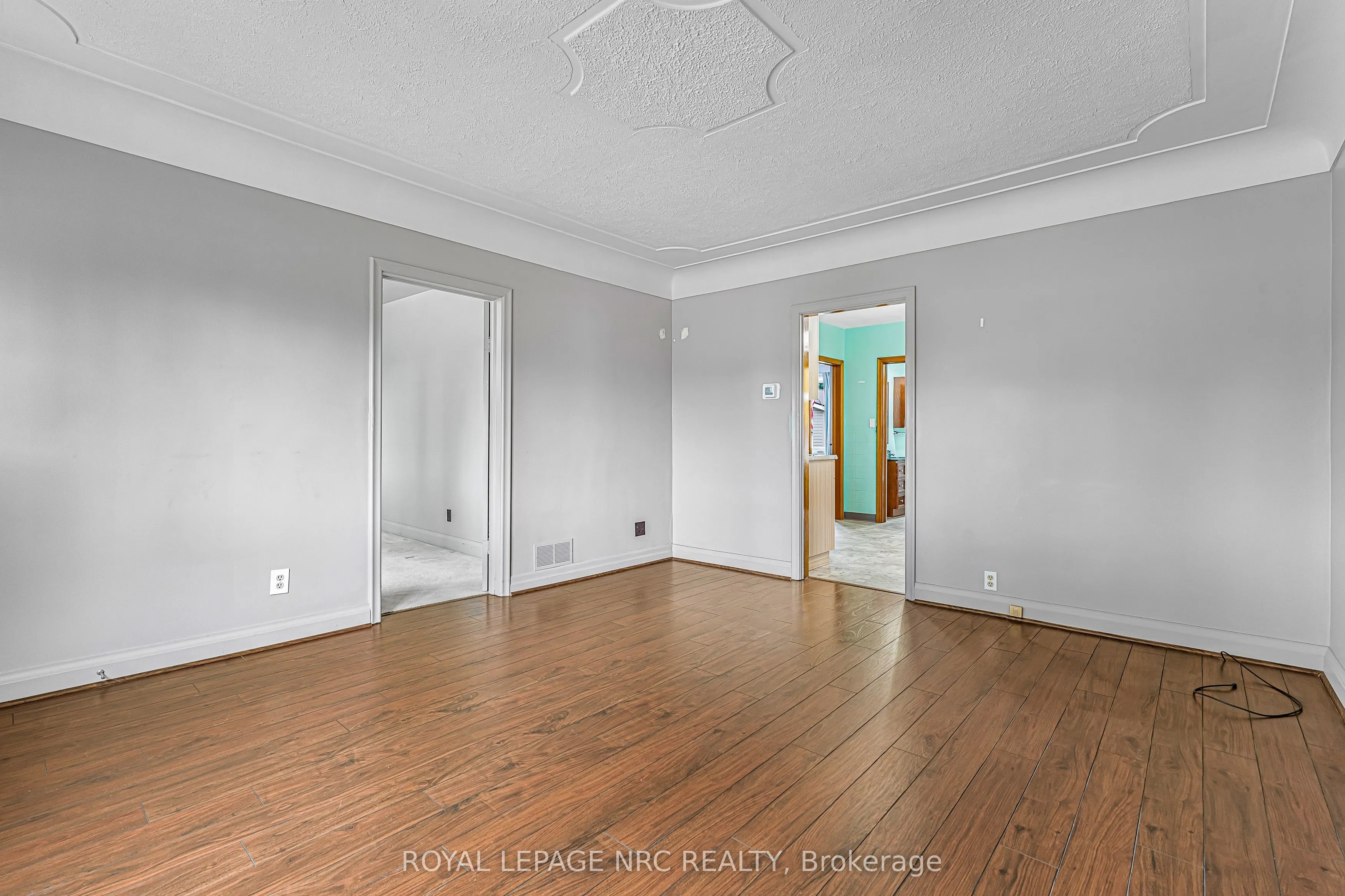 176 Camrose Avenue
