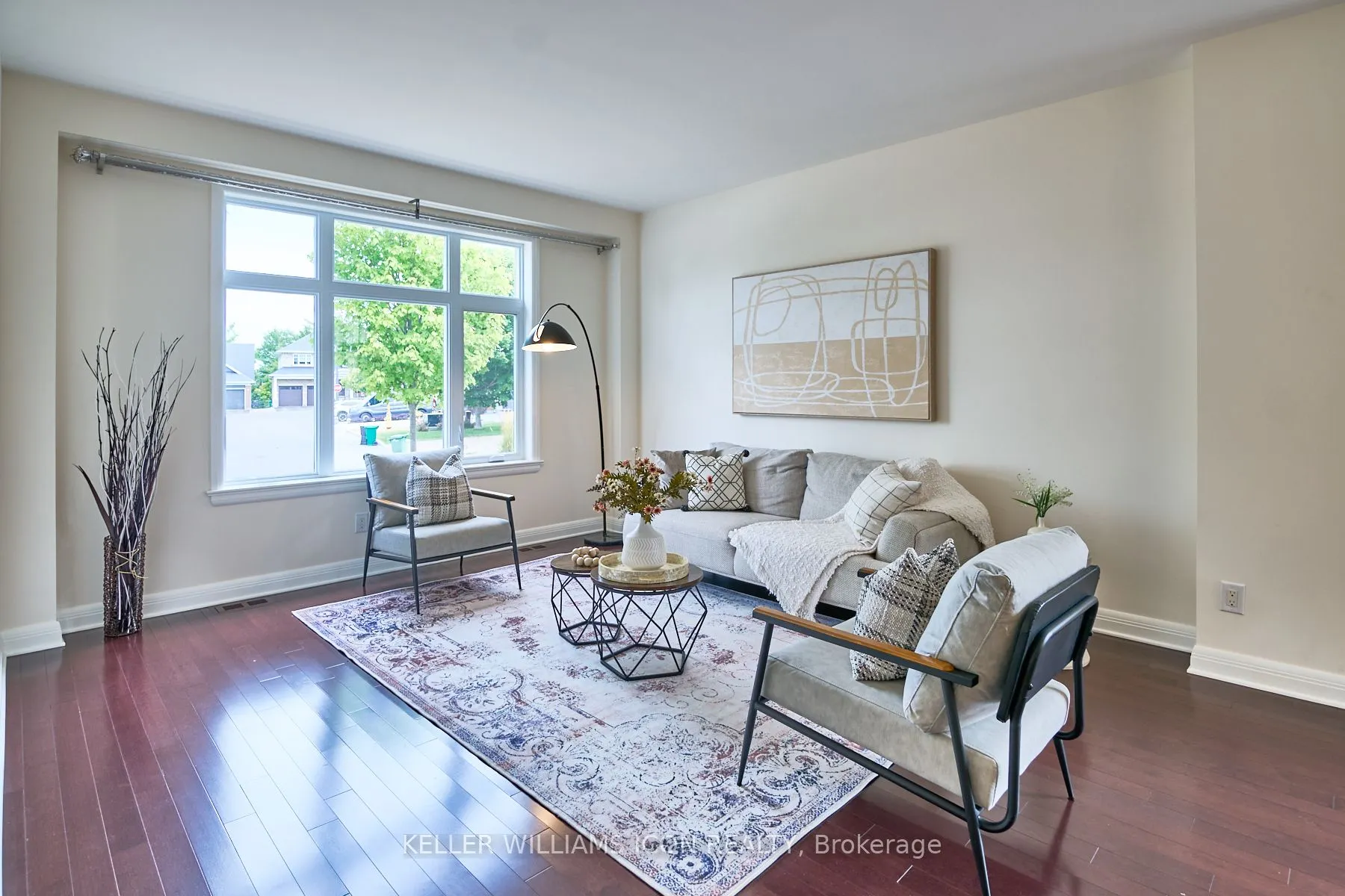 218 Gabbro Crescent