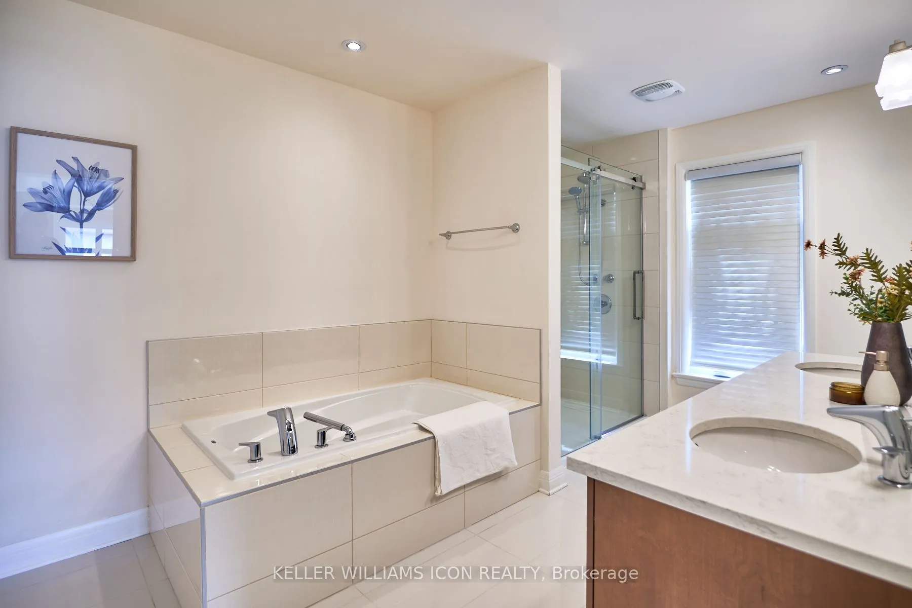 218 Gabbro Crescent