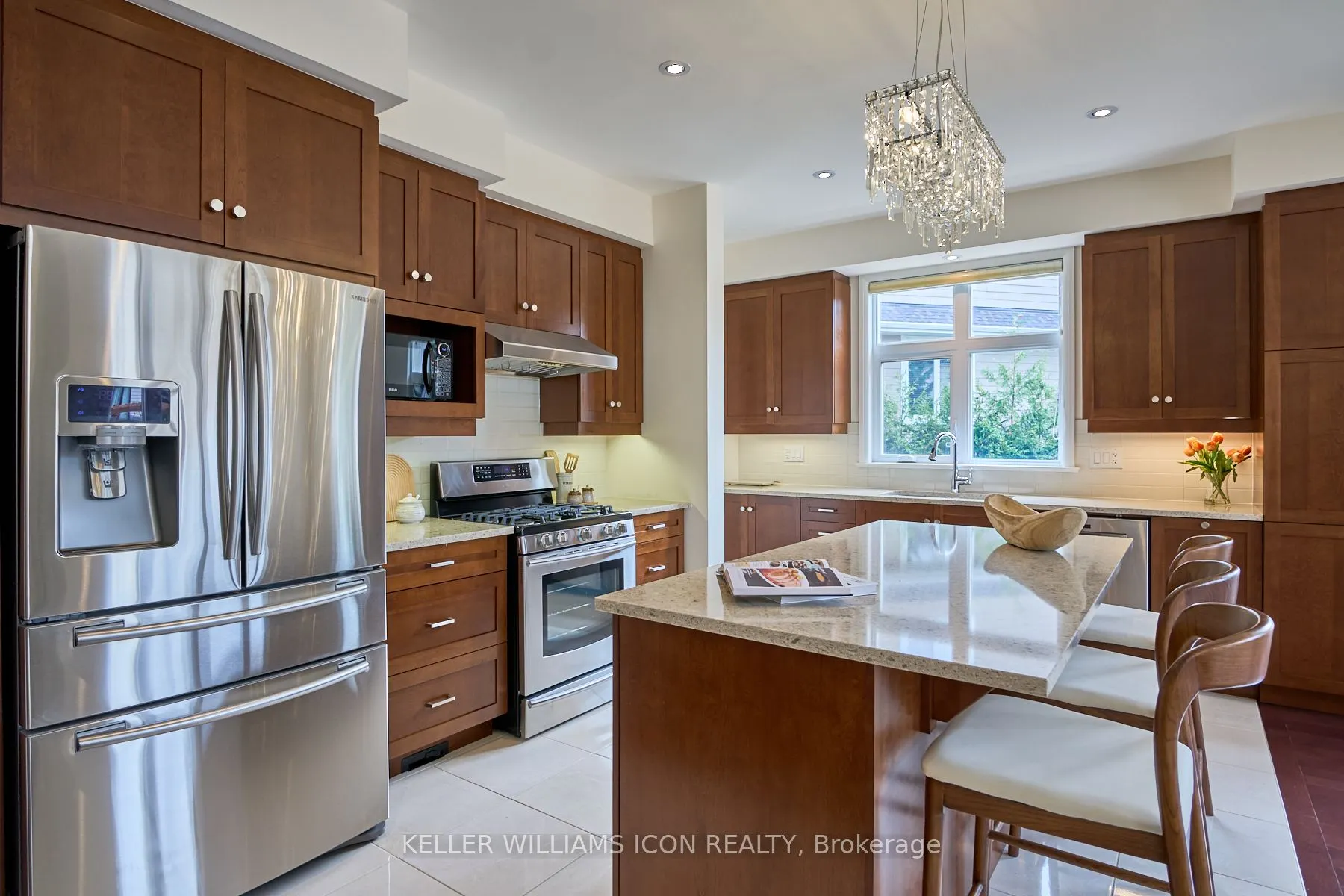 218 Gabbro Crescent