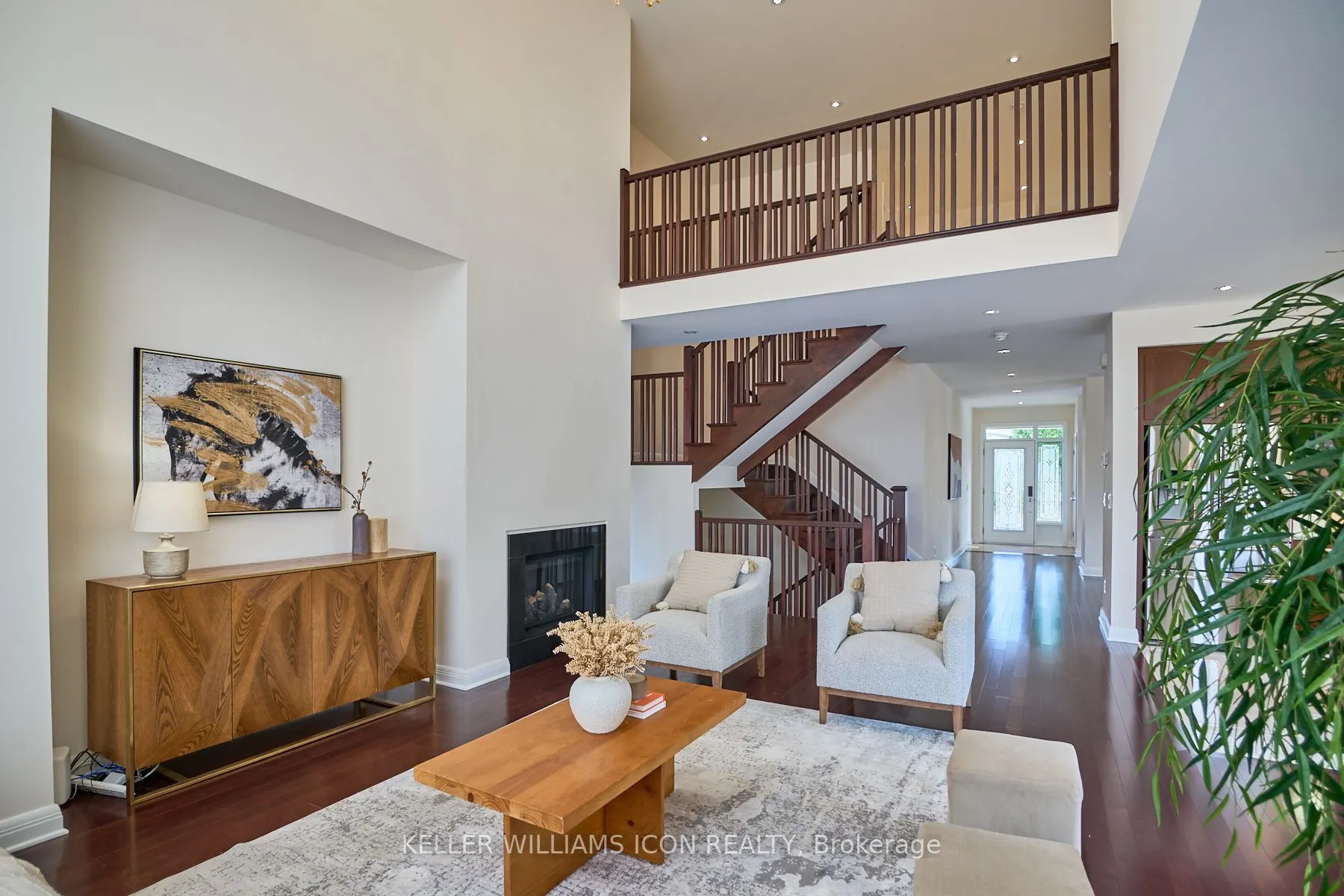 218 Gabbro Crescent