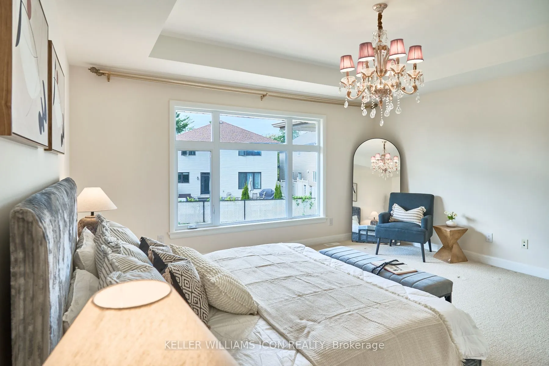 218 Gabbro Crescent