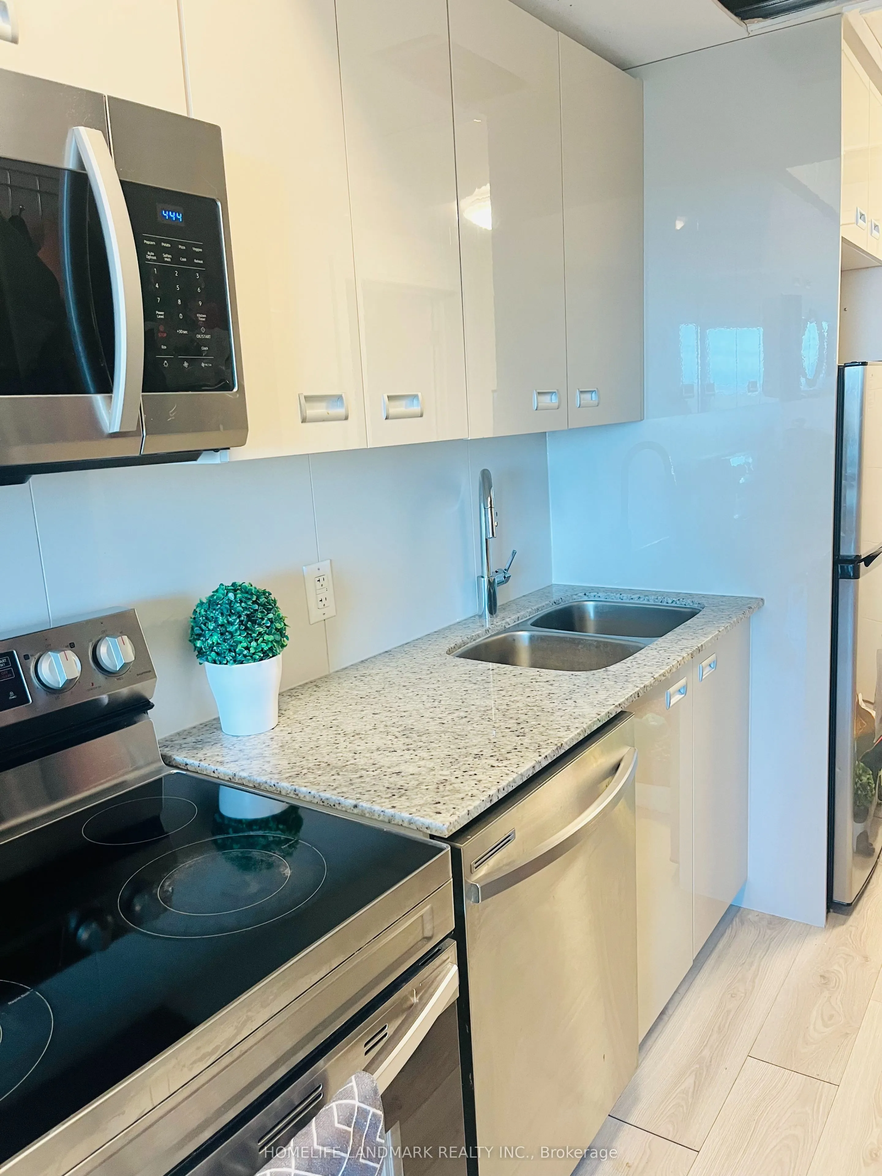652 Princess Street, #804