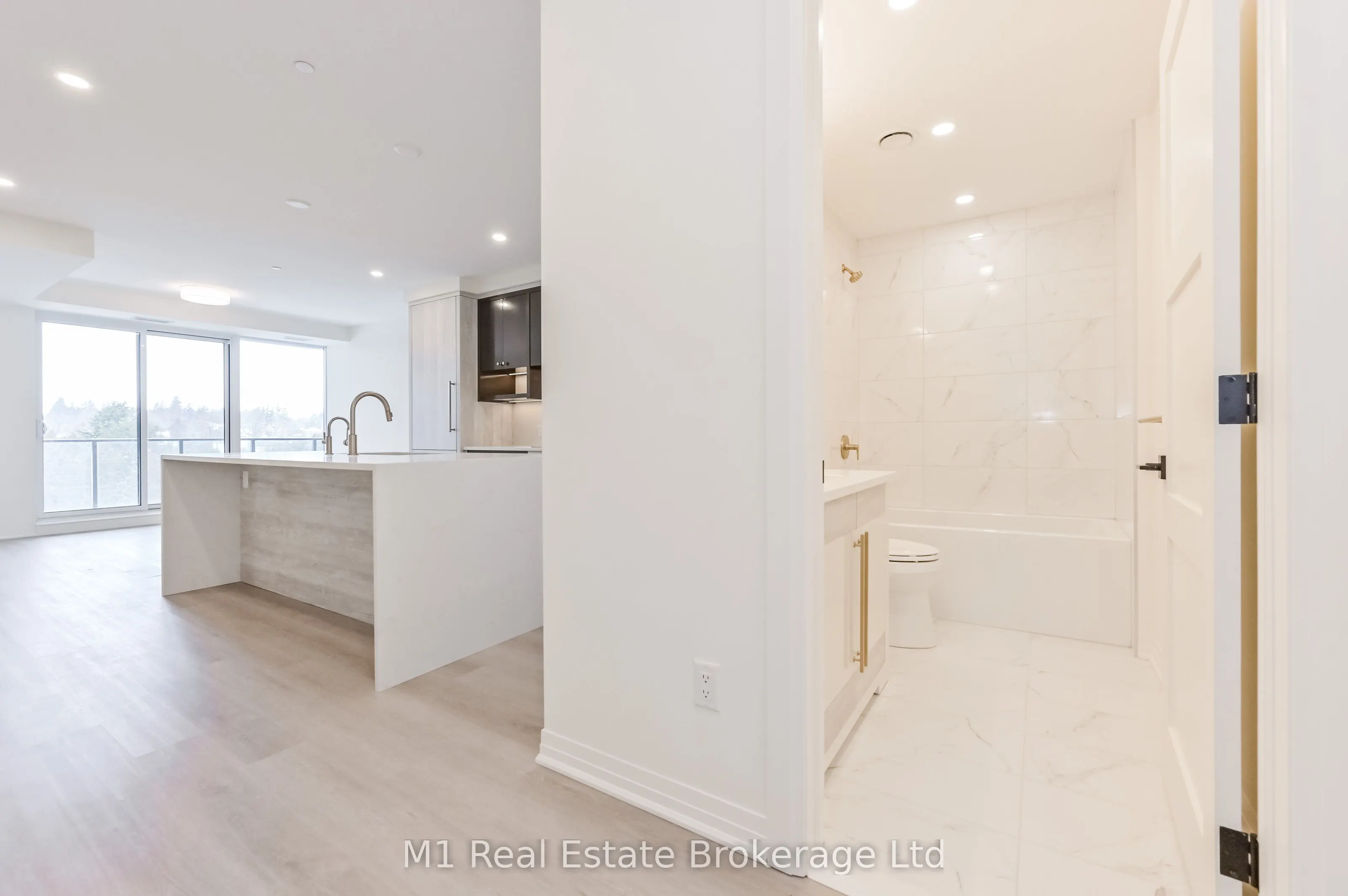 6523 Wellington 7 Road, #402