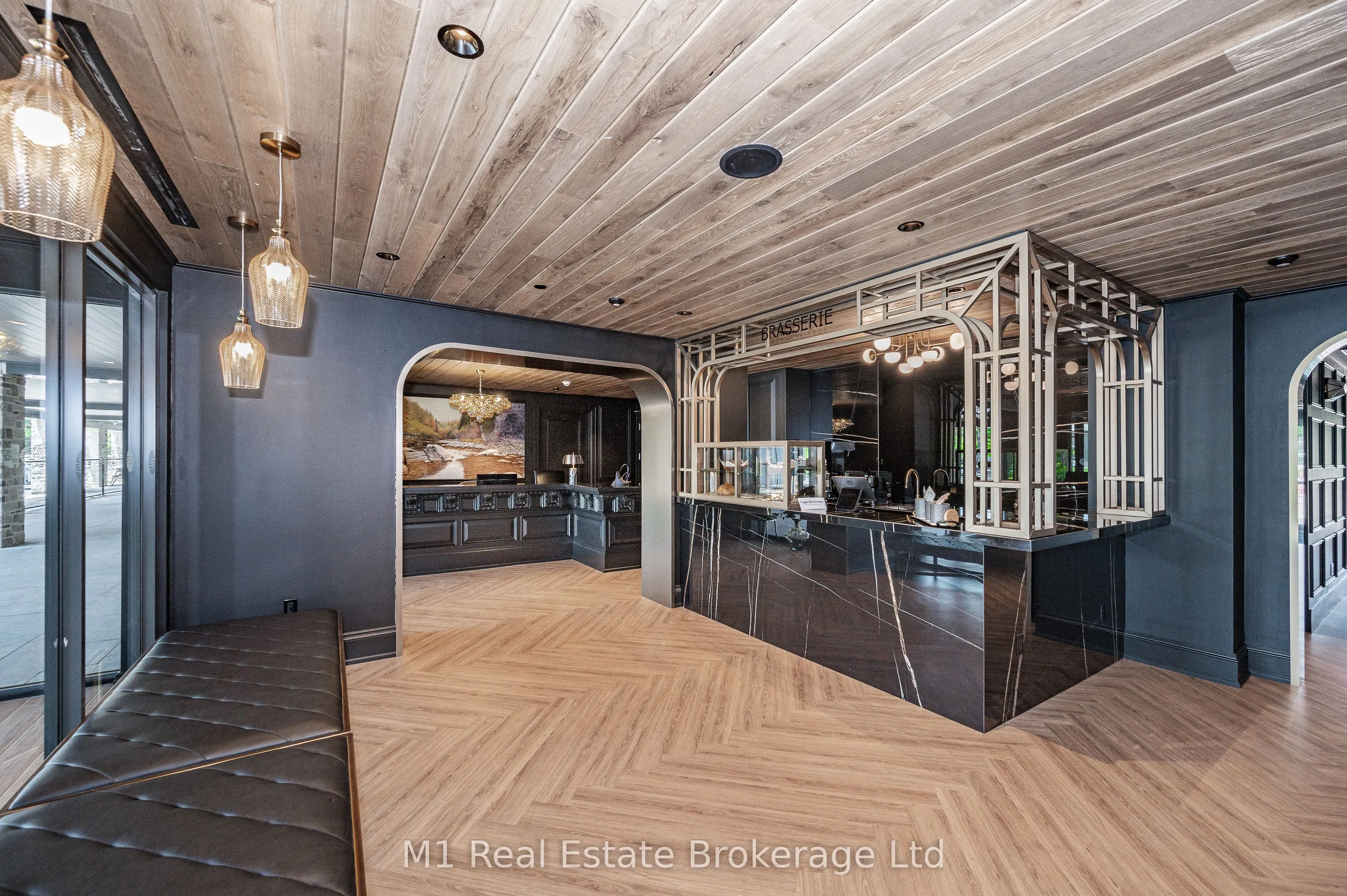 6523 Wellington 7 Road, #402