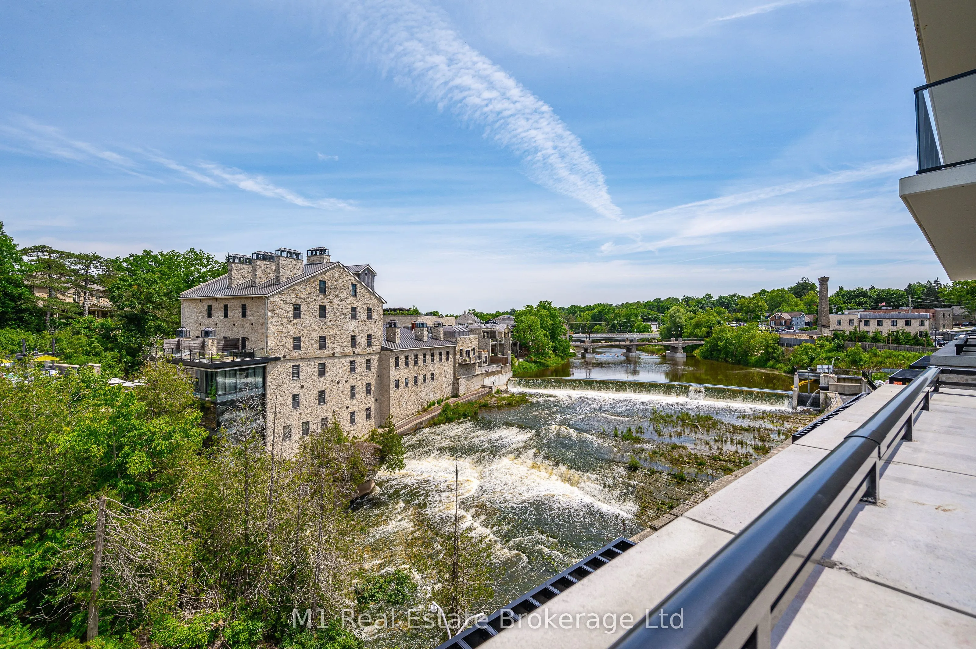 6523 Wellington 7 Road, #402