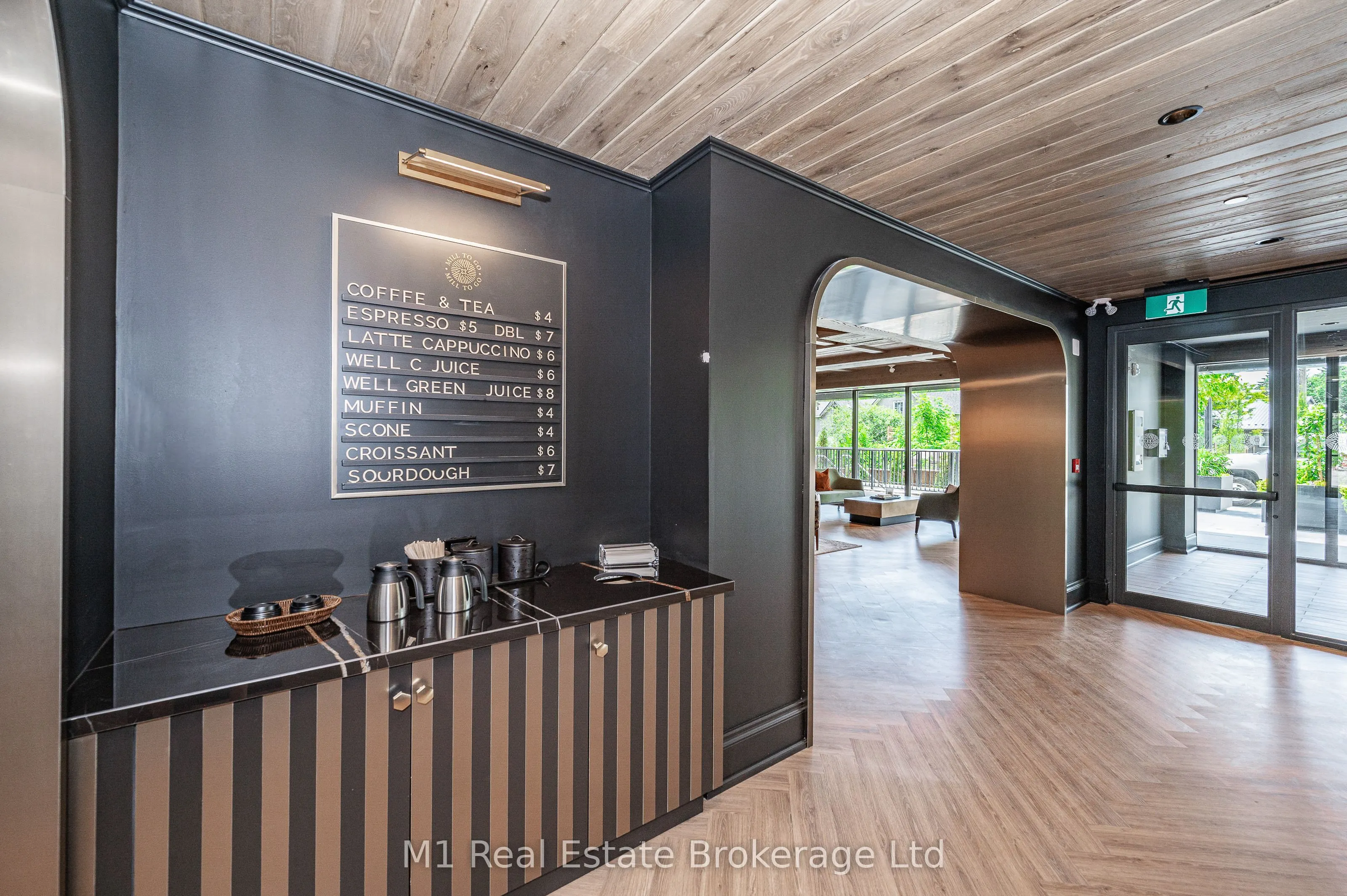 6523 Wellington 7 Road, #402