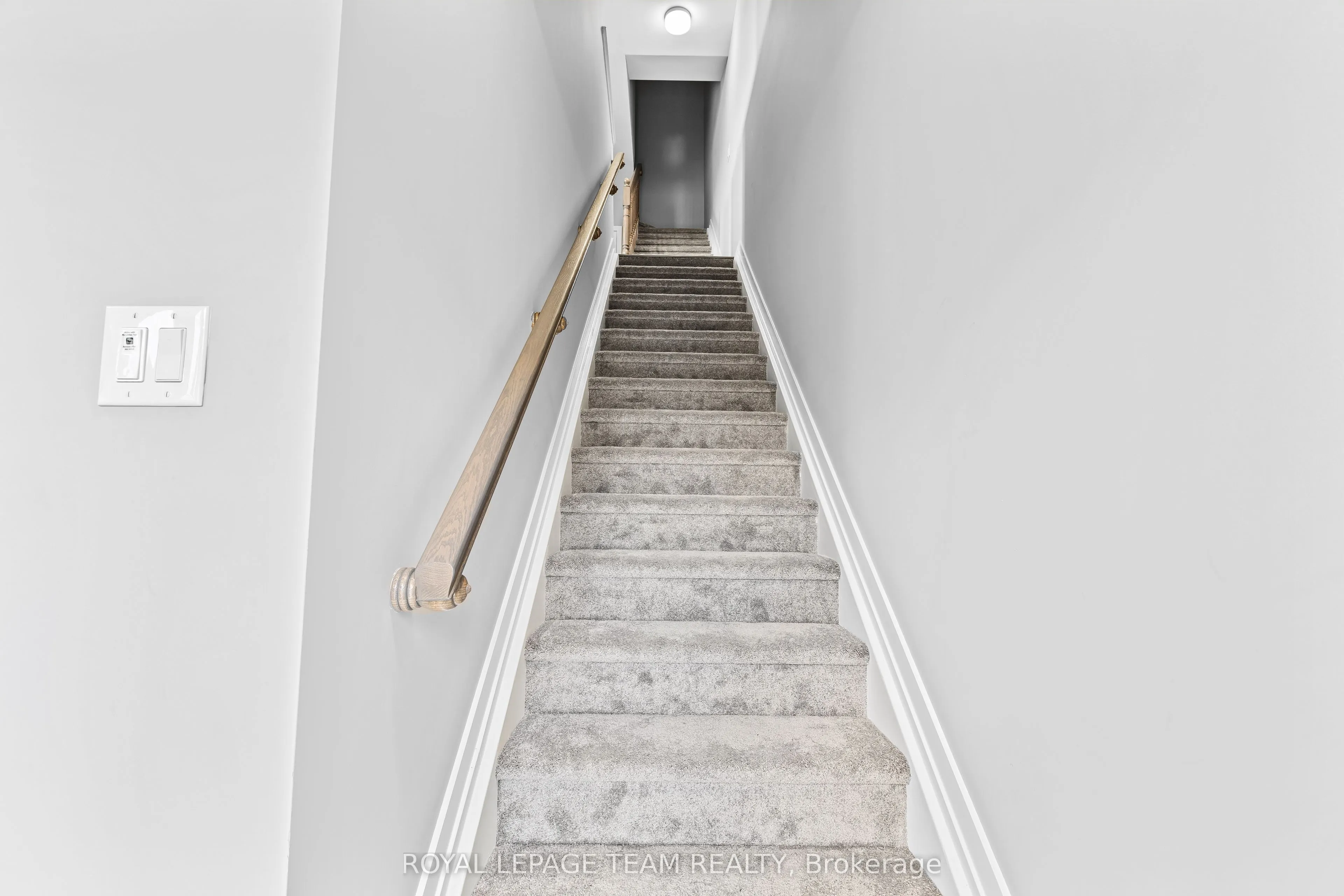 871 Decoeur Drive, #00