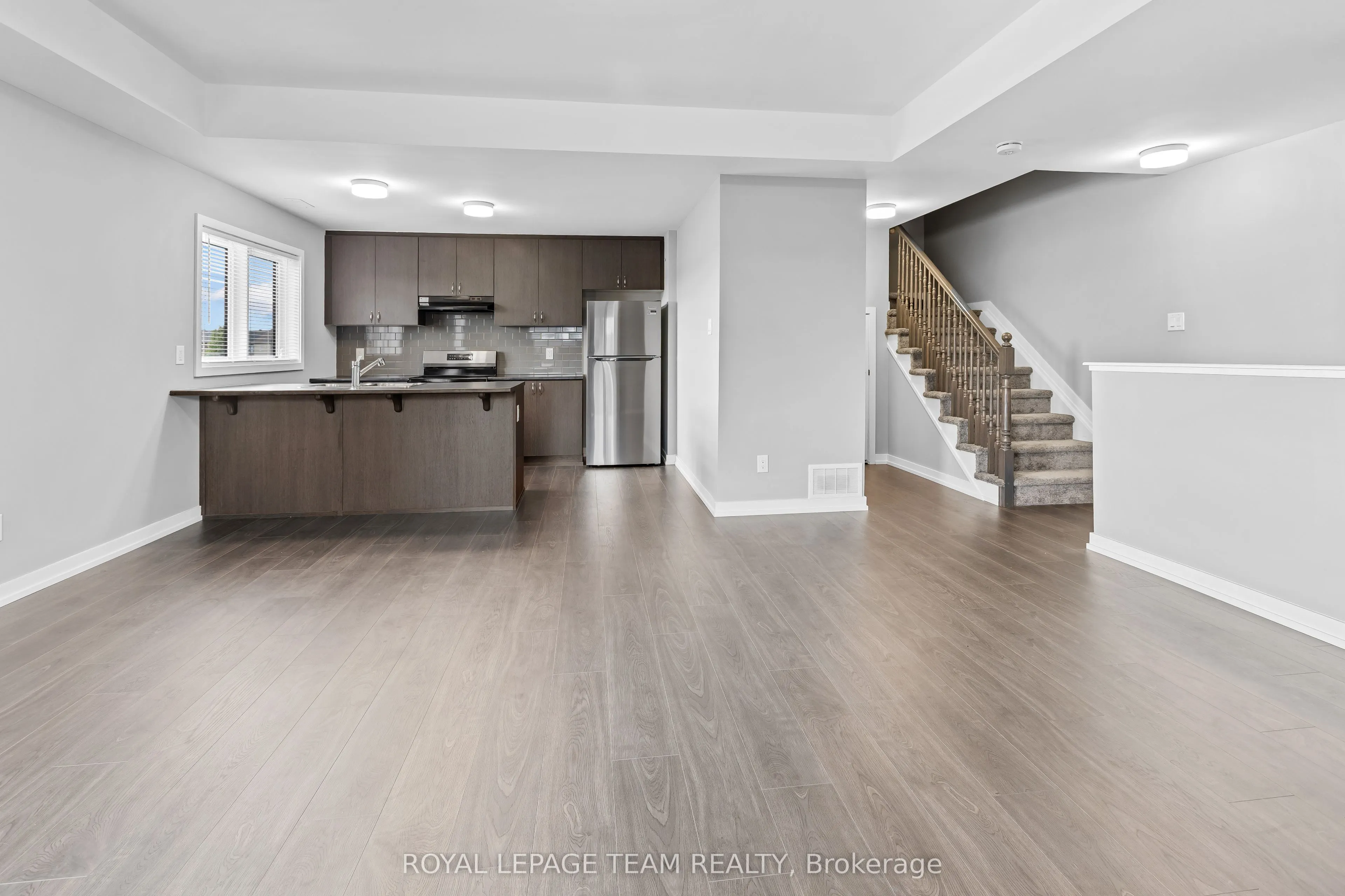 871 Decoeur Drive, #00