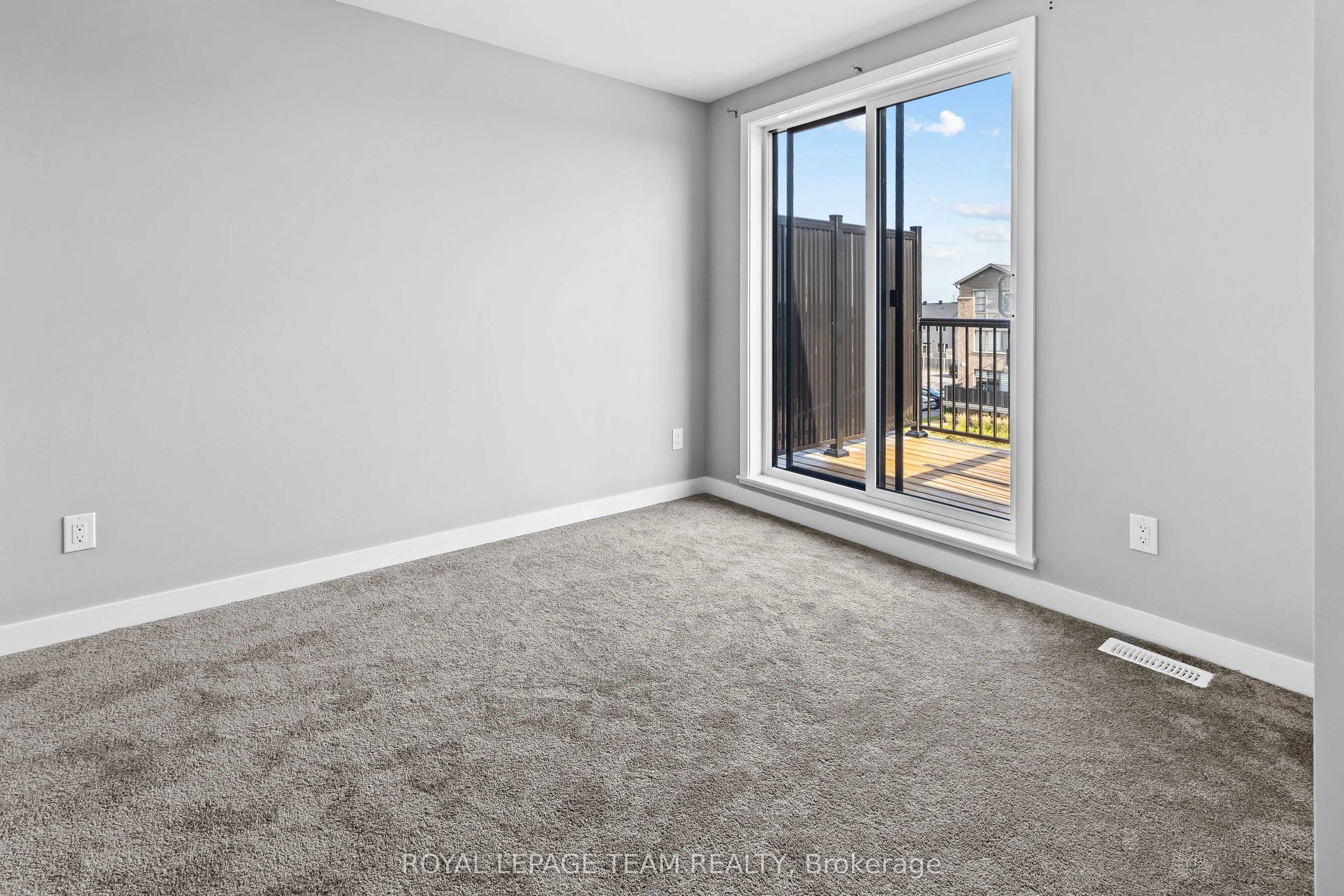 871 Decoeur Drive, #00