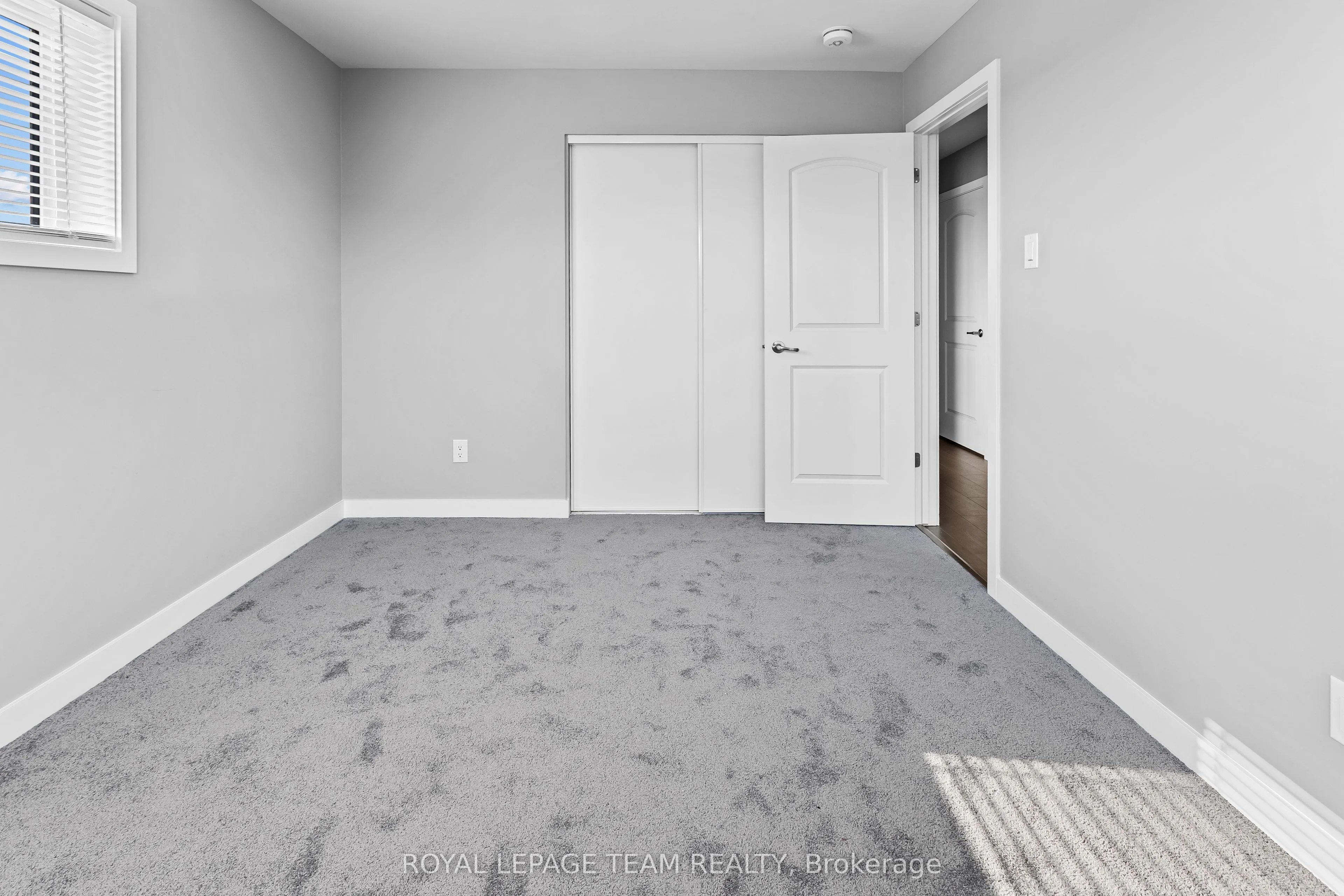 871 Decoeur Drive, #00