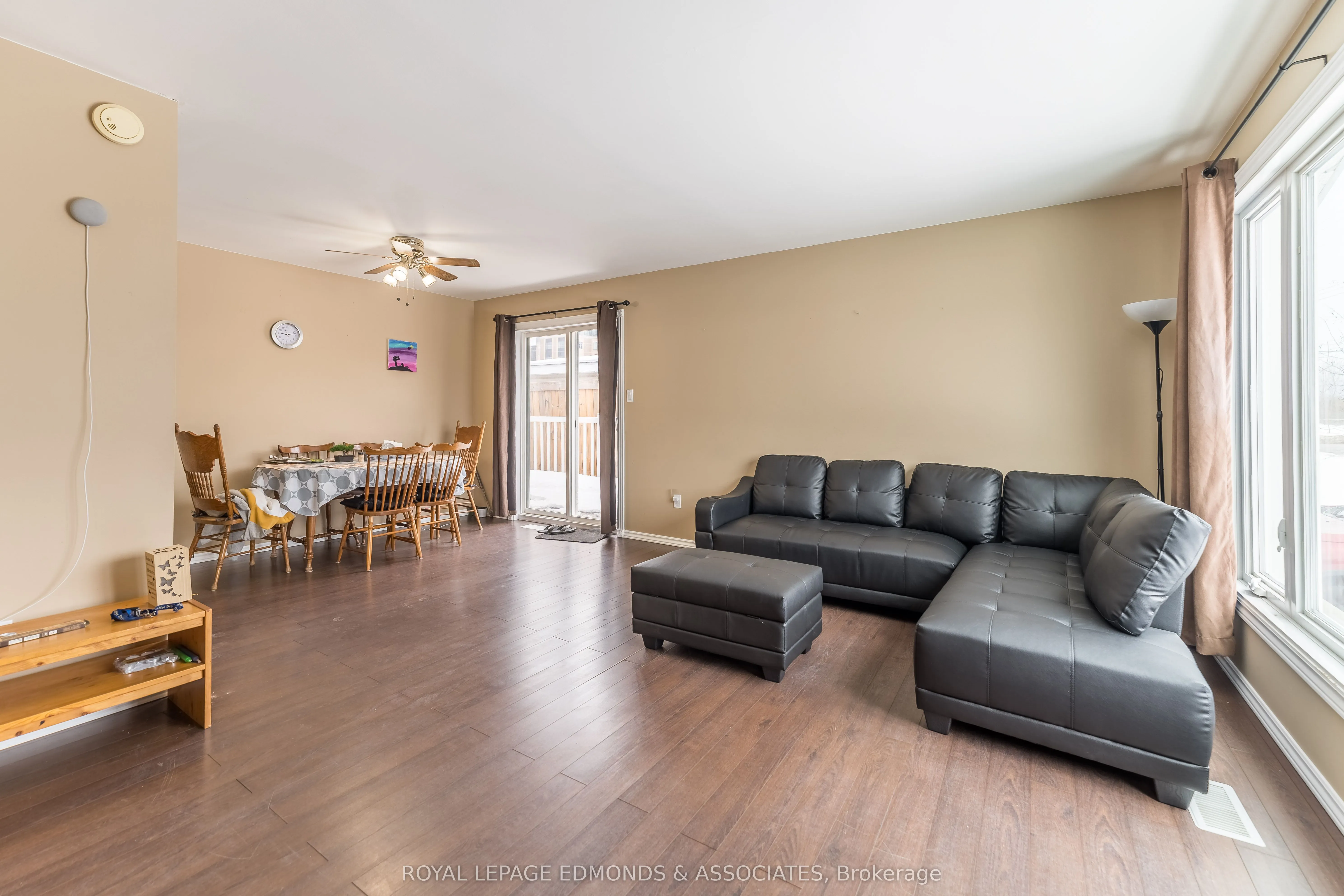 513 BROADVIEW Drive