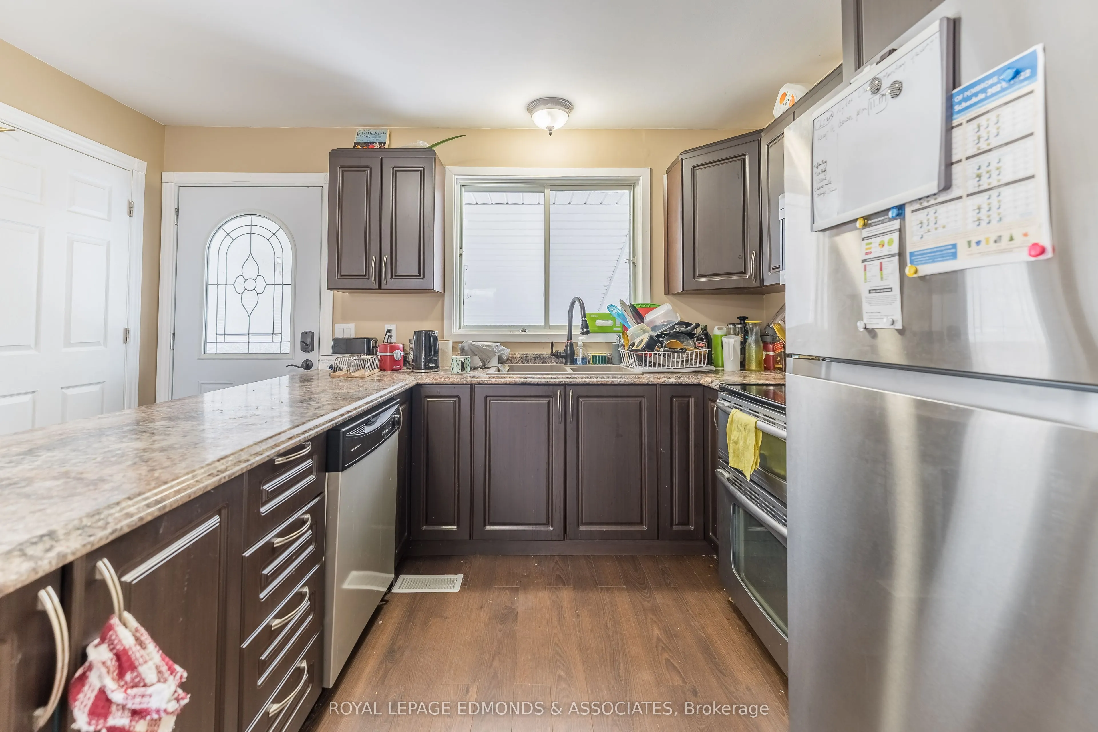 513 BROADVIEW Drive