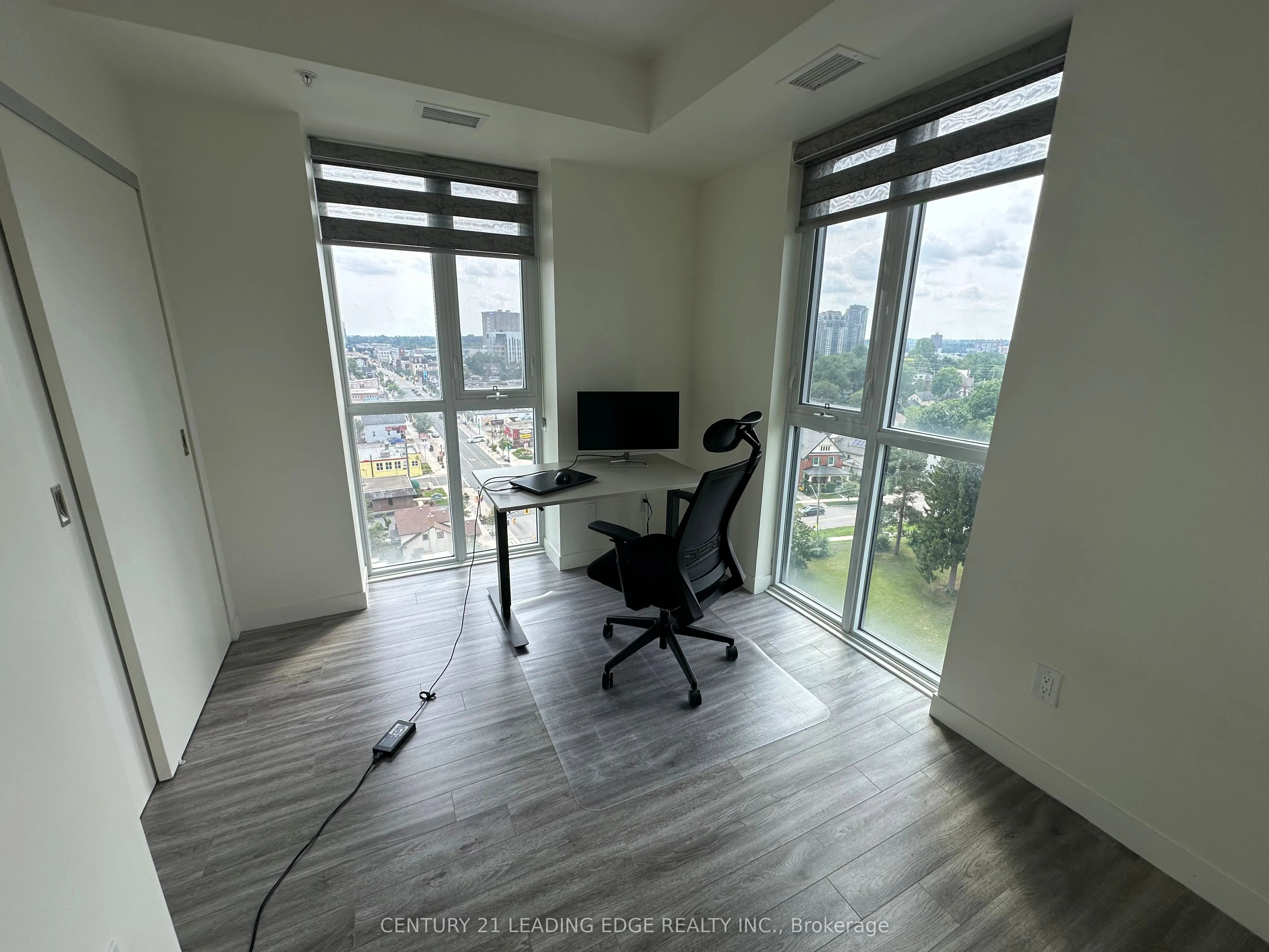128 King Street N, #1004