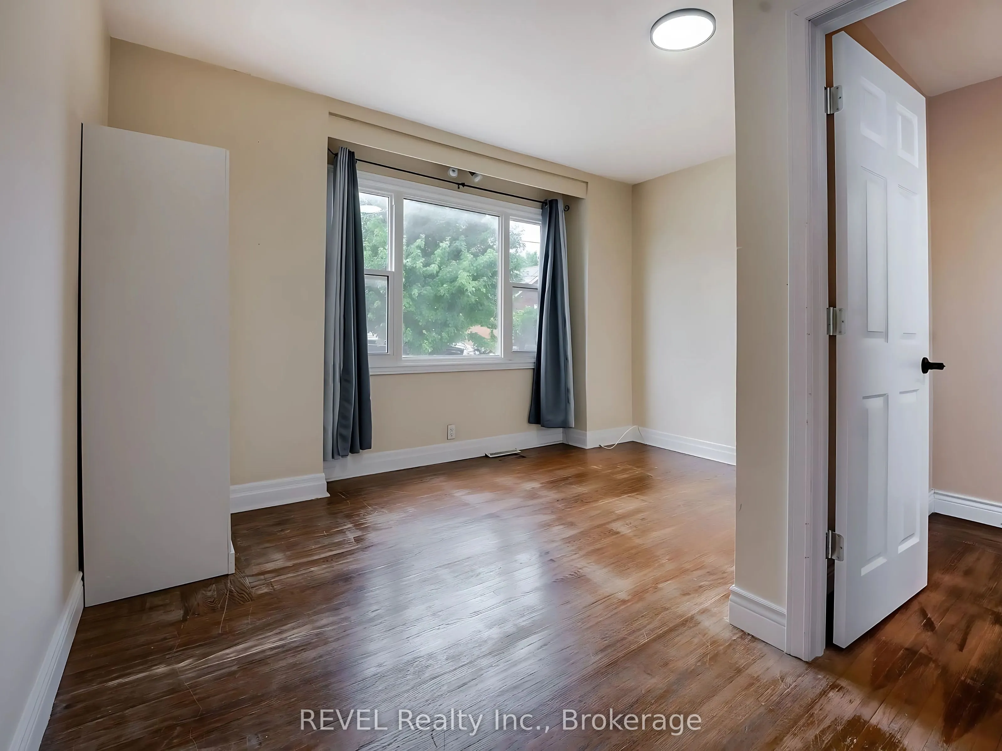 25 Delawre Street, #Main
