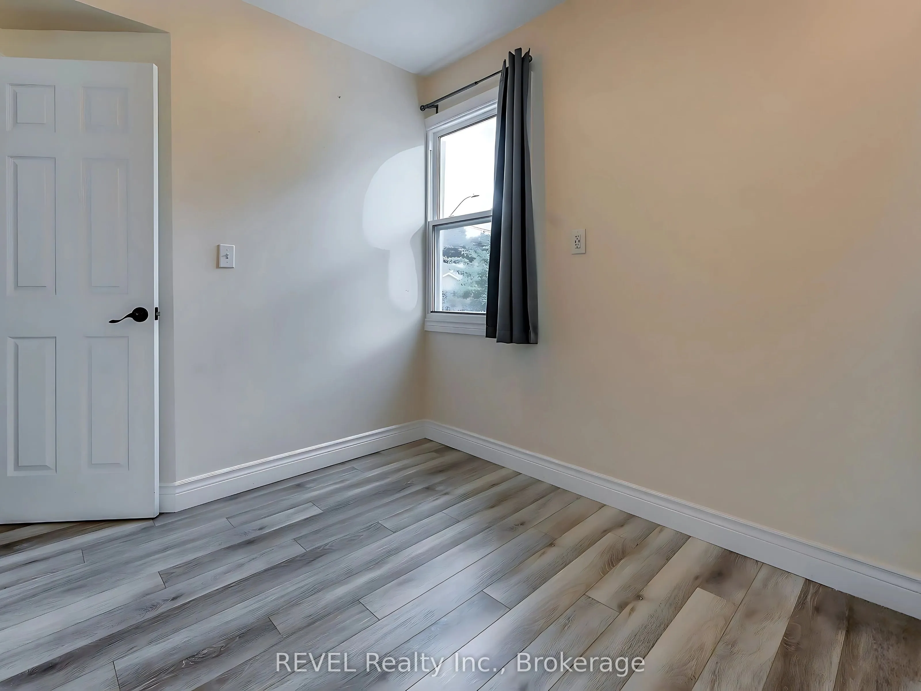 25 Delawre Street, #Main