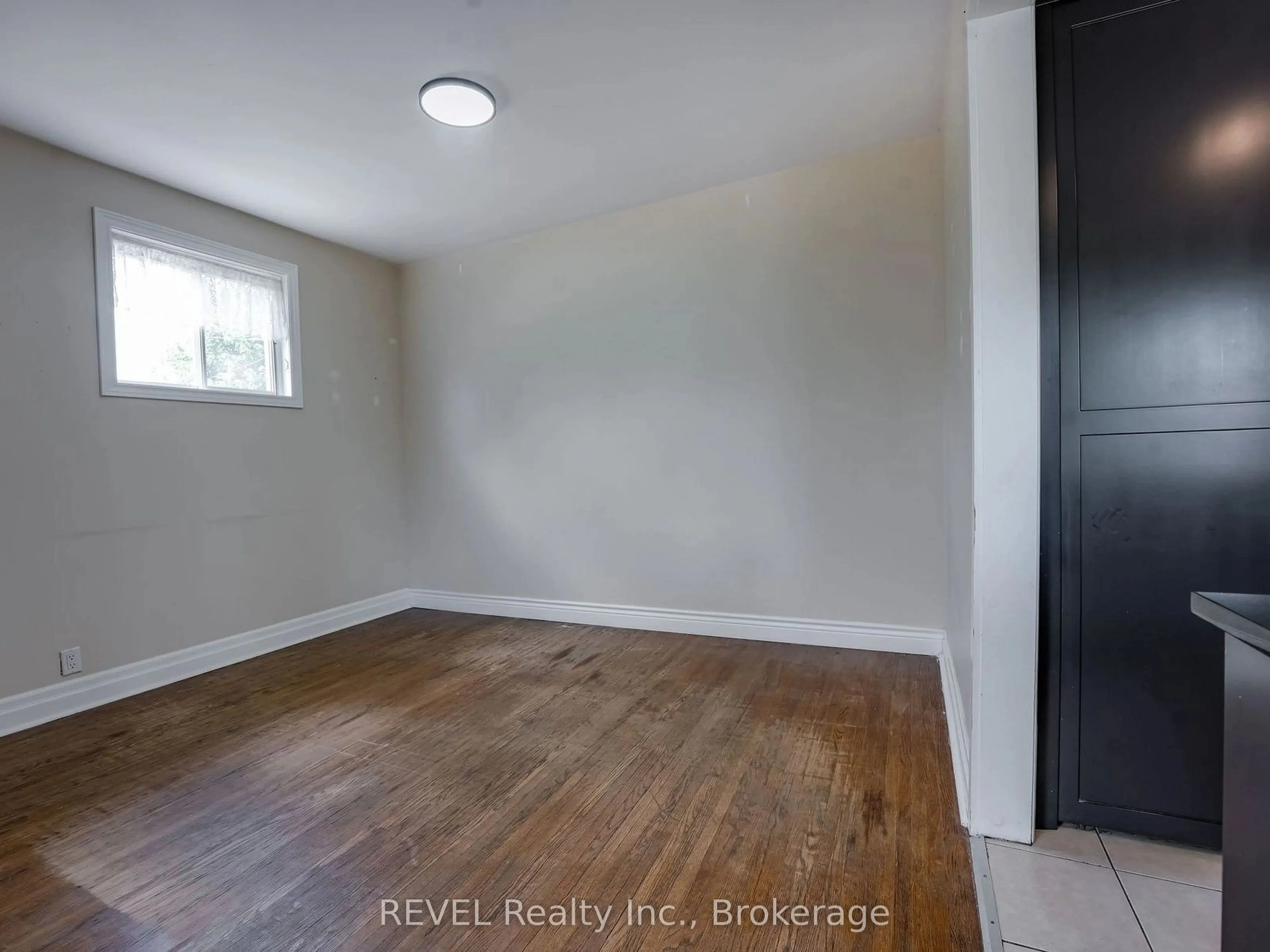 25 Delawre Street, #Main