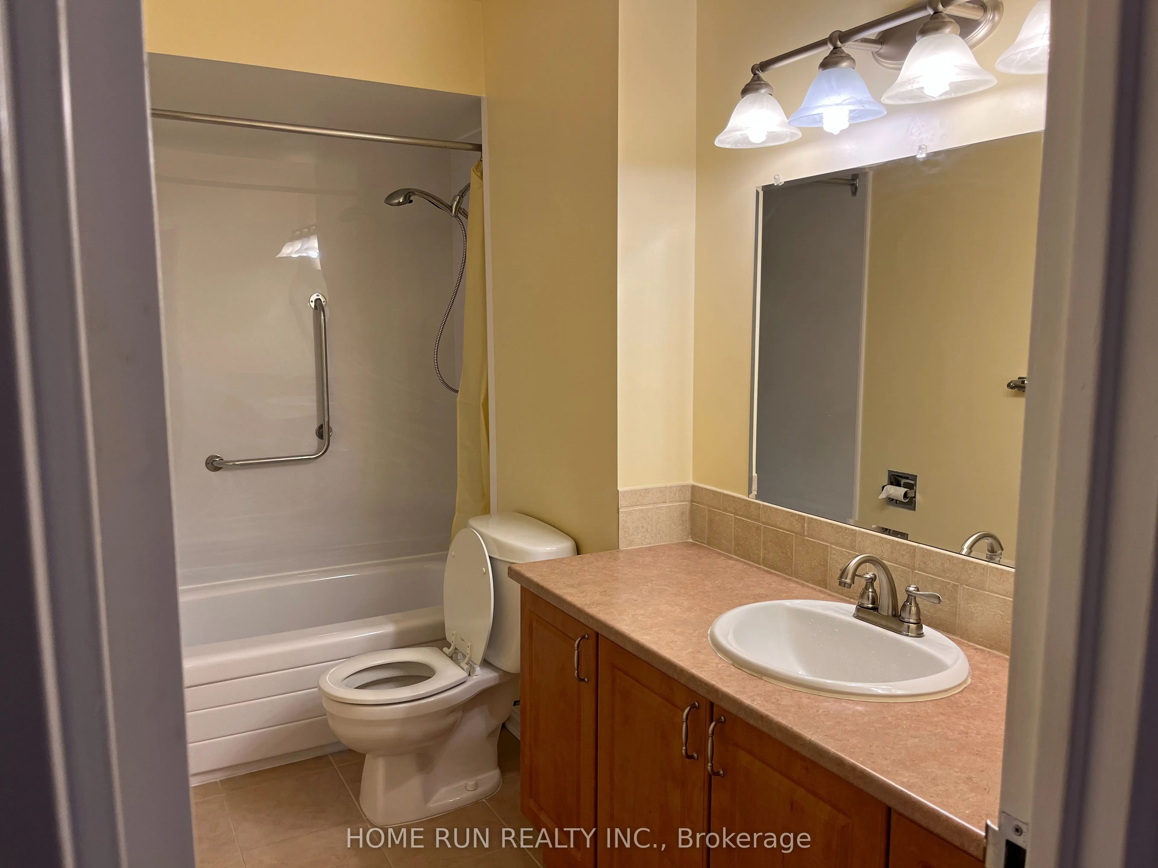 20 Chesterton Drive, #820