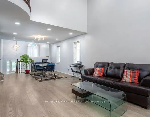 550 Penny Lane