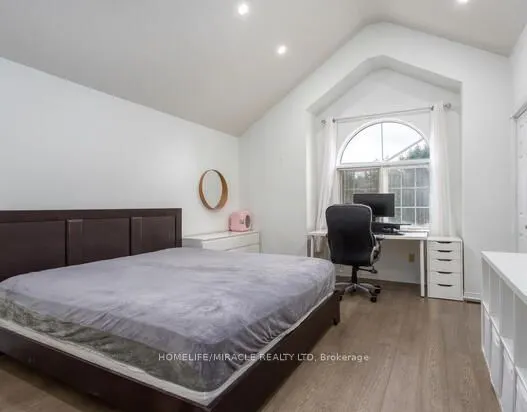 550 Penny Lane
