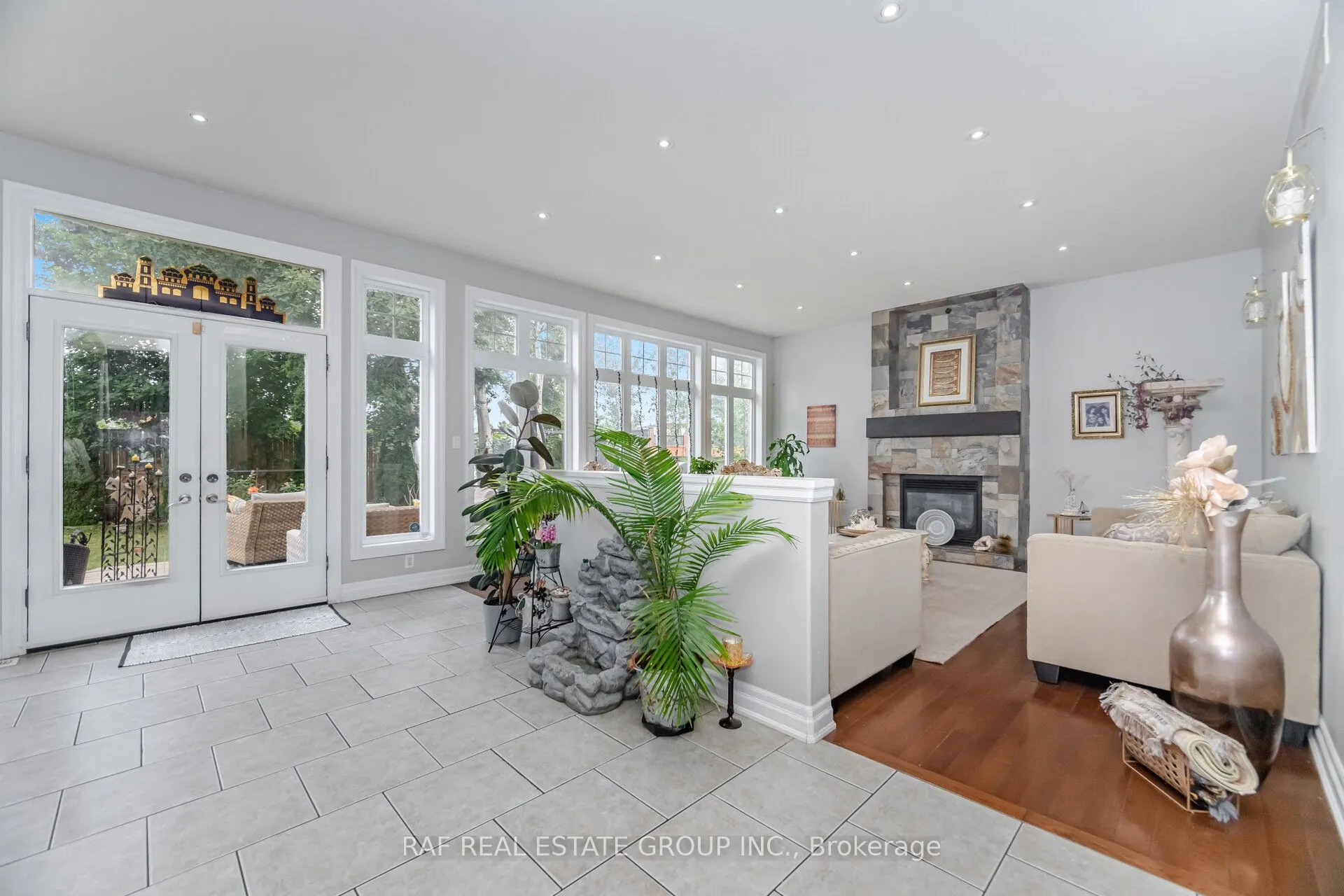 7798 Spring Blossom Drive